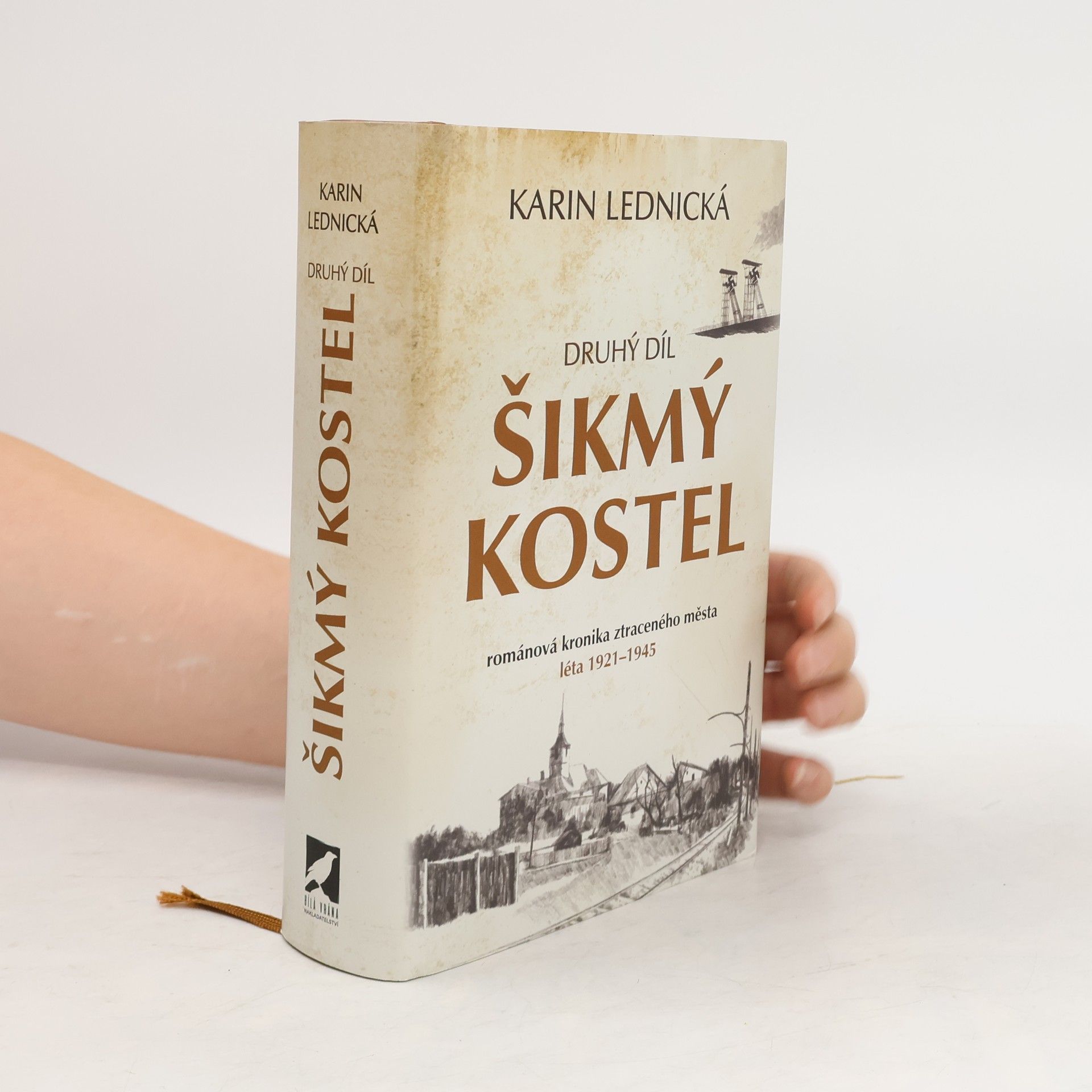 Karin Lednická Šikmý kostel 2