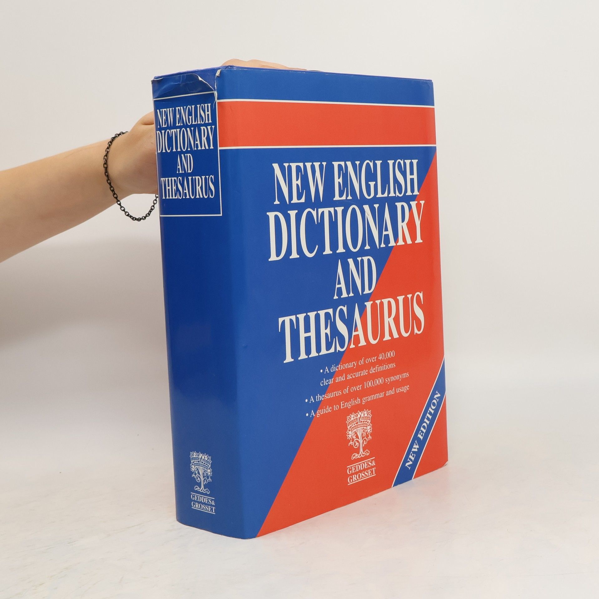 Collective New English dictionary and thesaurus