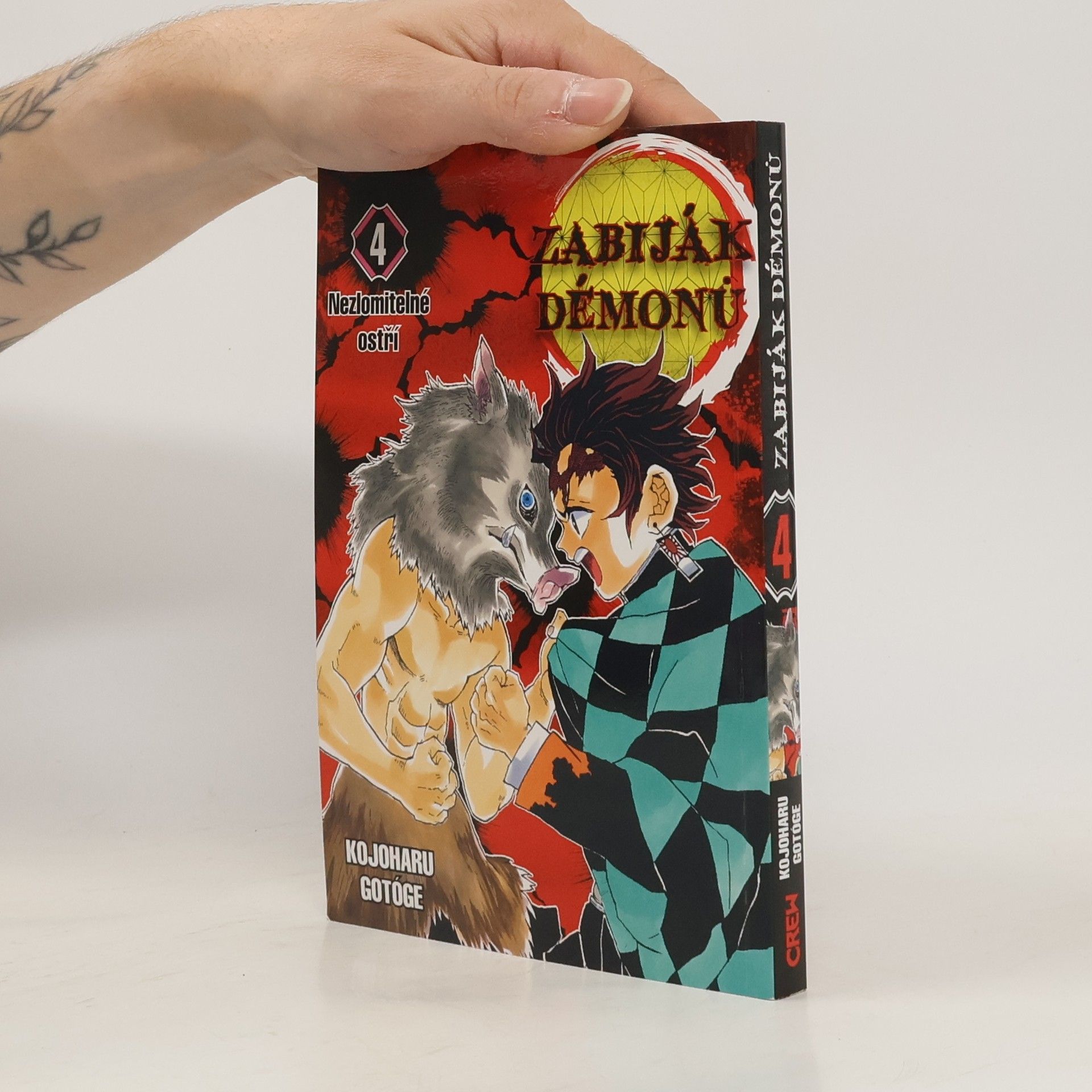Koyoharu Gotoge Zabiják démonů 4. Nezlomitelné ostří