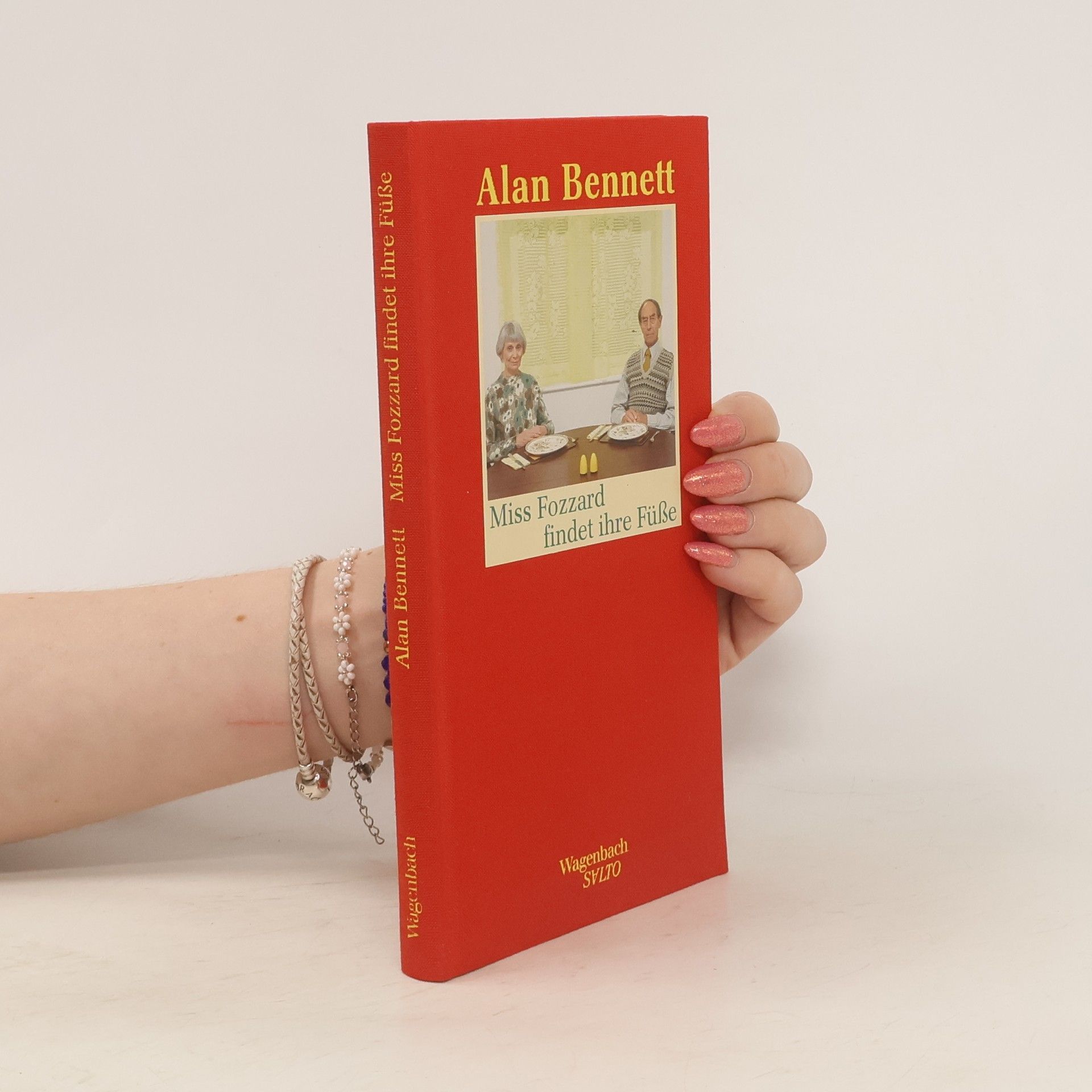 Alan Bennett Miss Fozzard findet ihre Füsse