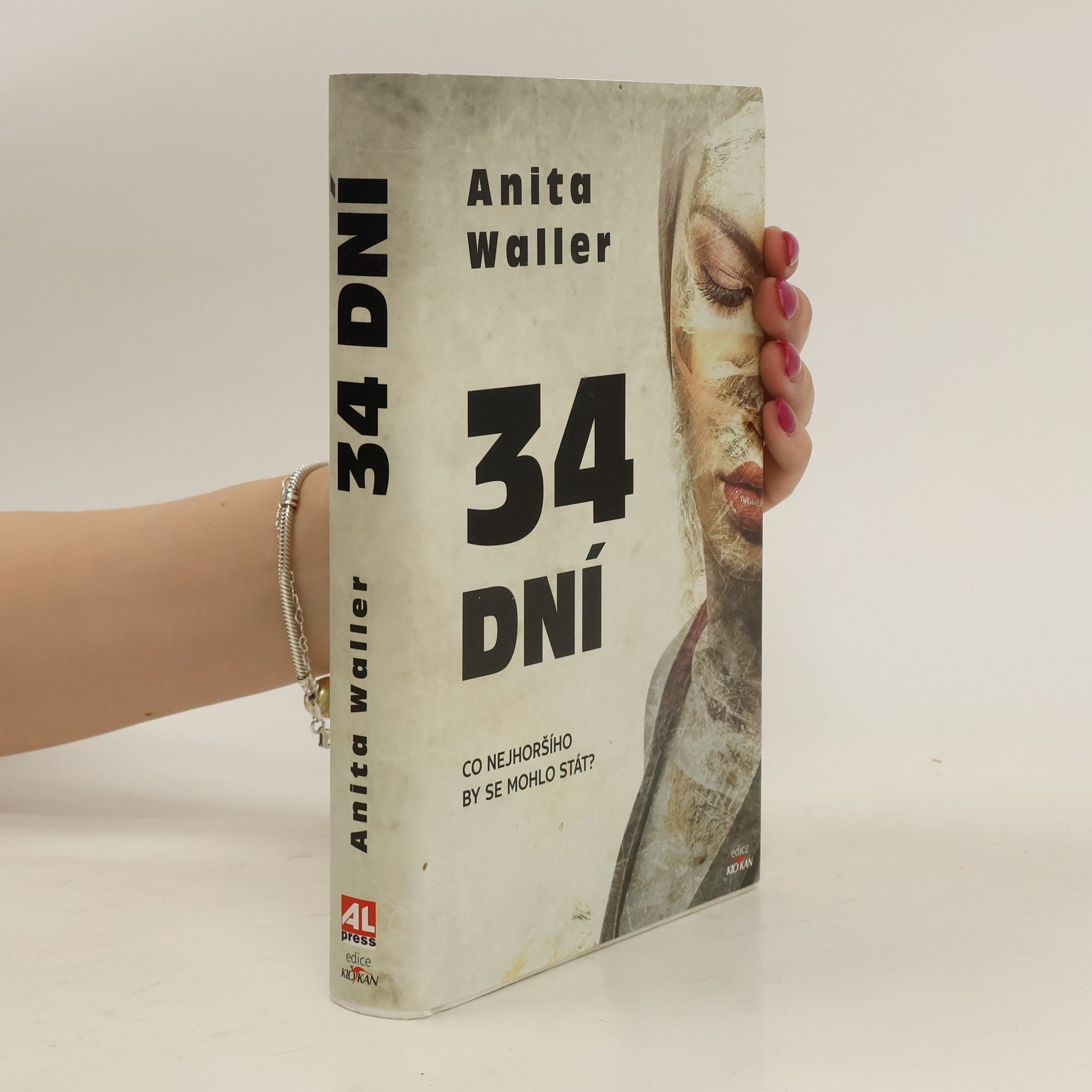 Anita Waller 34 dní