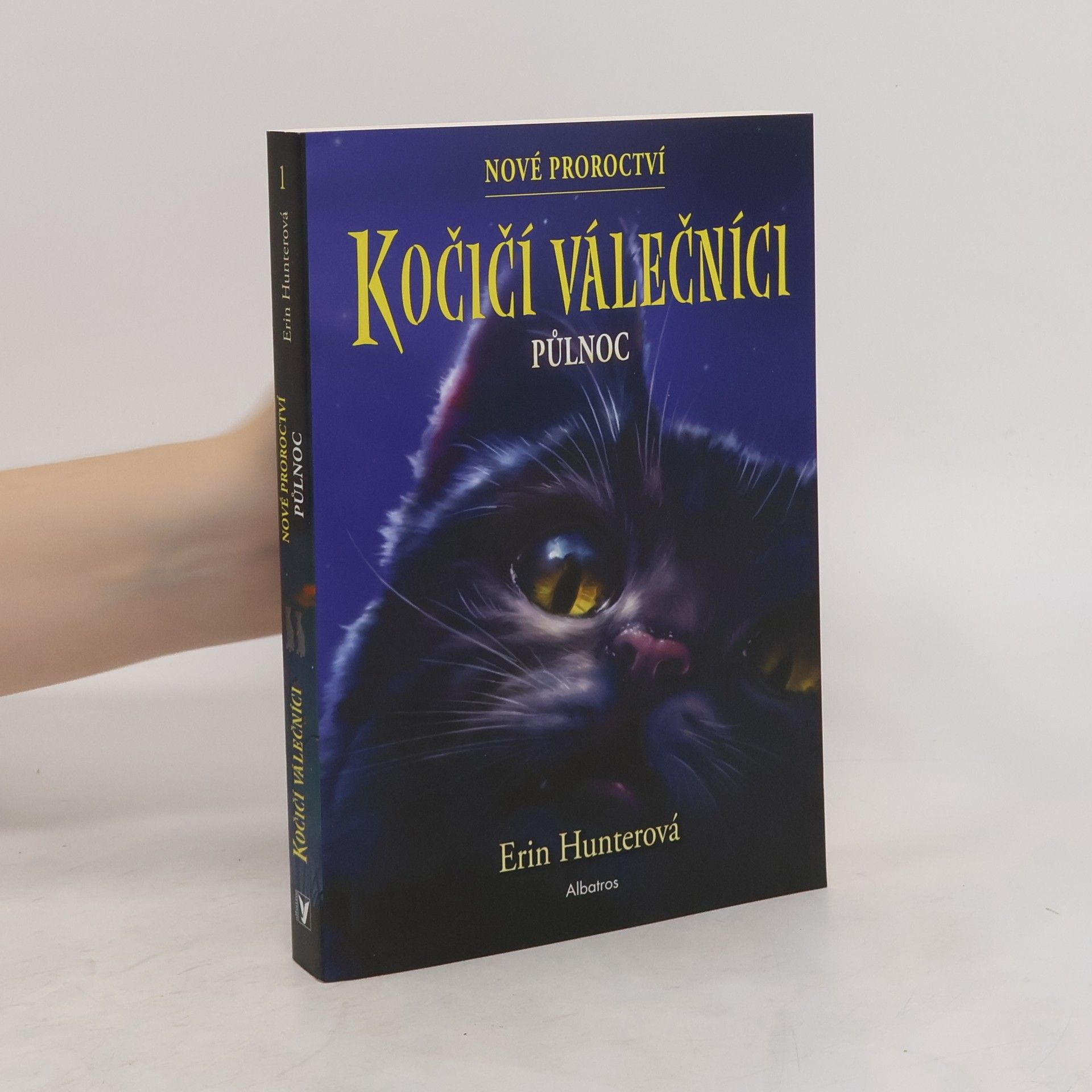 Erin Hunter Kočičí válečníci: Půlnoc
