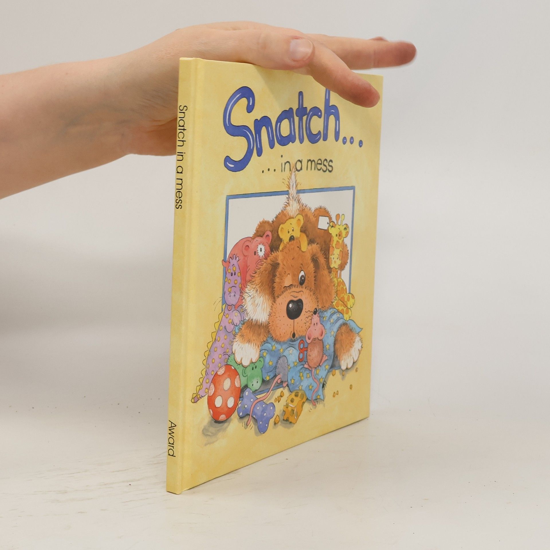 Sue Hall Snatch in a Mess