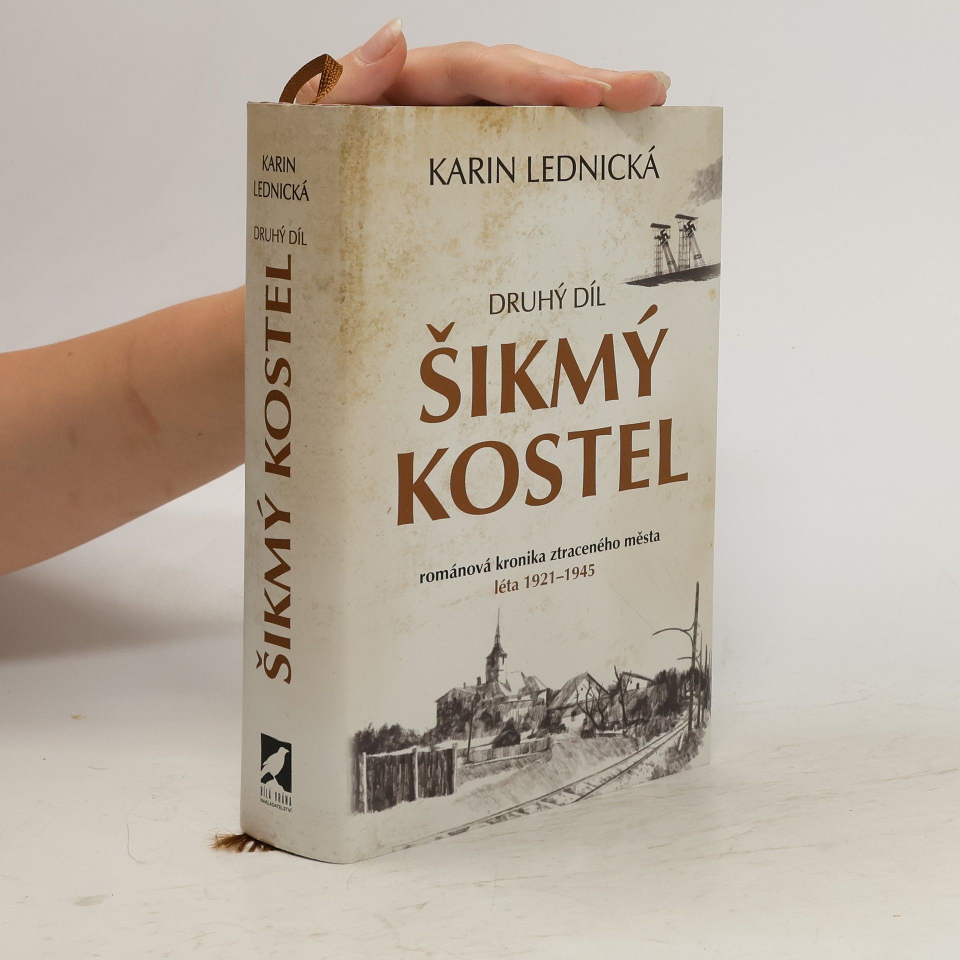 Karin Lednická Šikmý kostel 2
