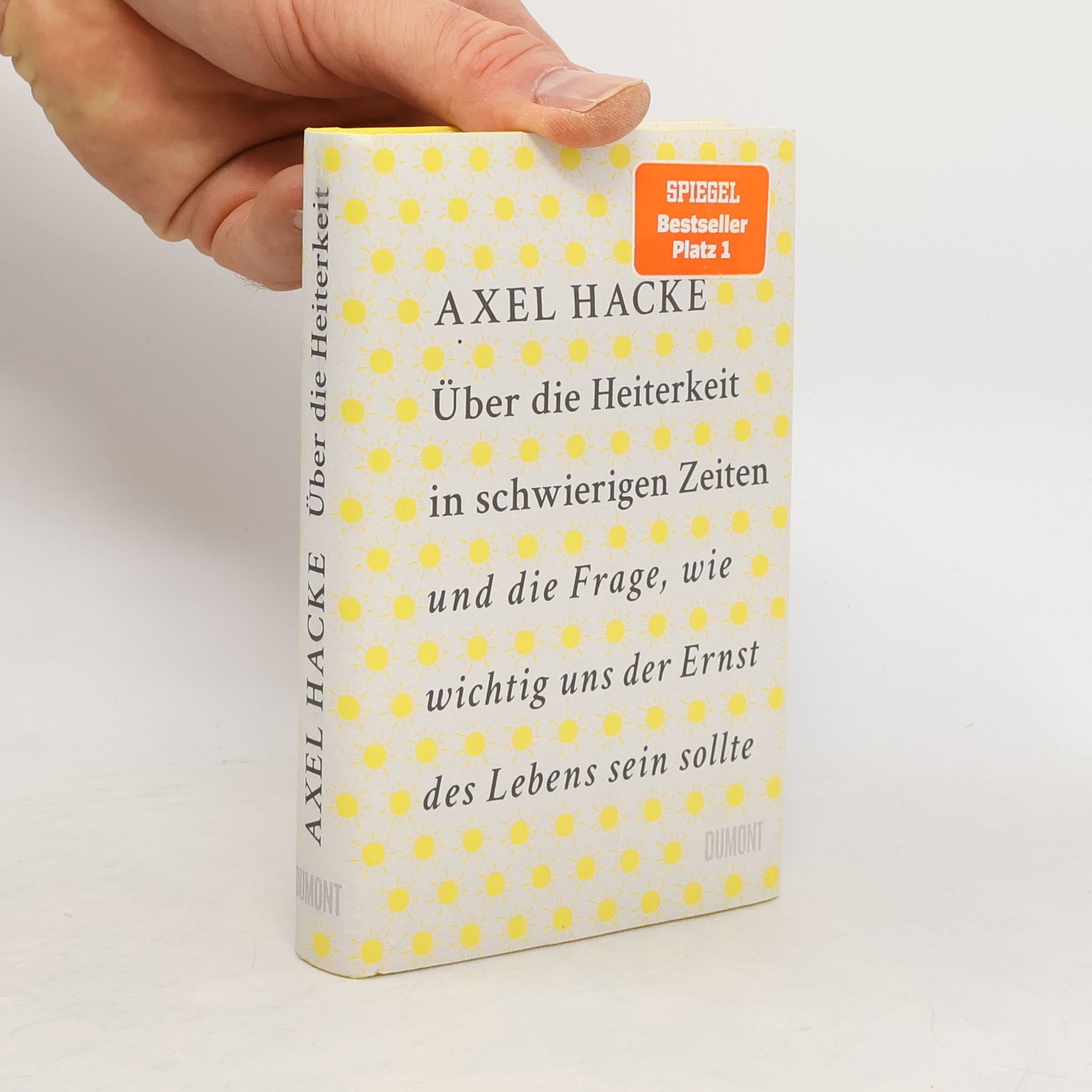 Axel Hacke Über die Heiterkeit in schwierigen Zeiten und die Frage, wie wichtig uns der Ernst des Lebens sein sollte