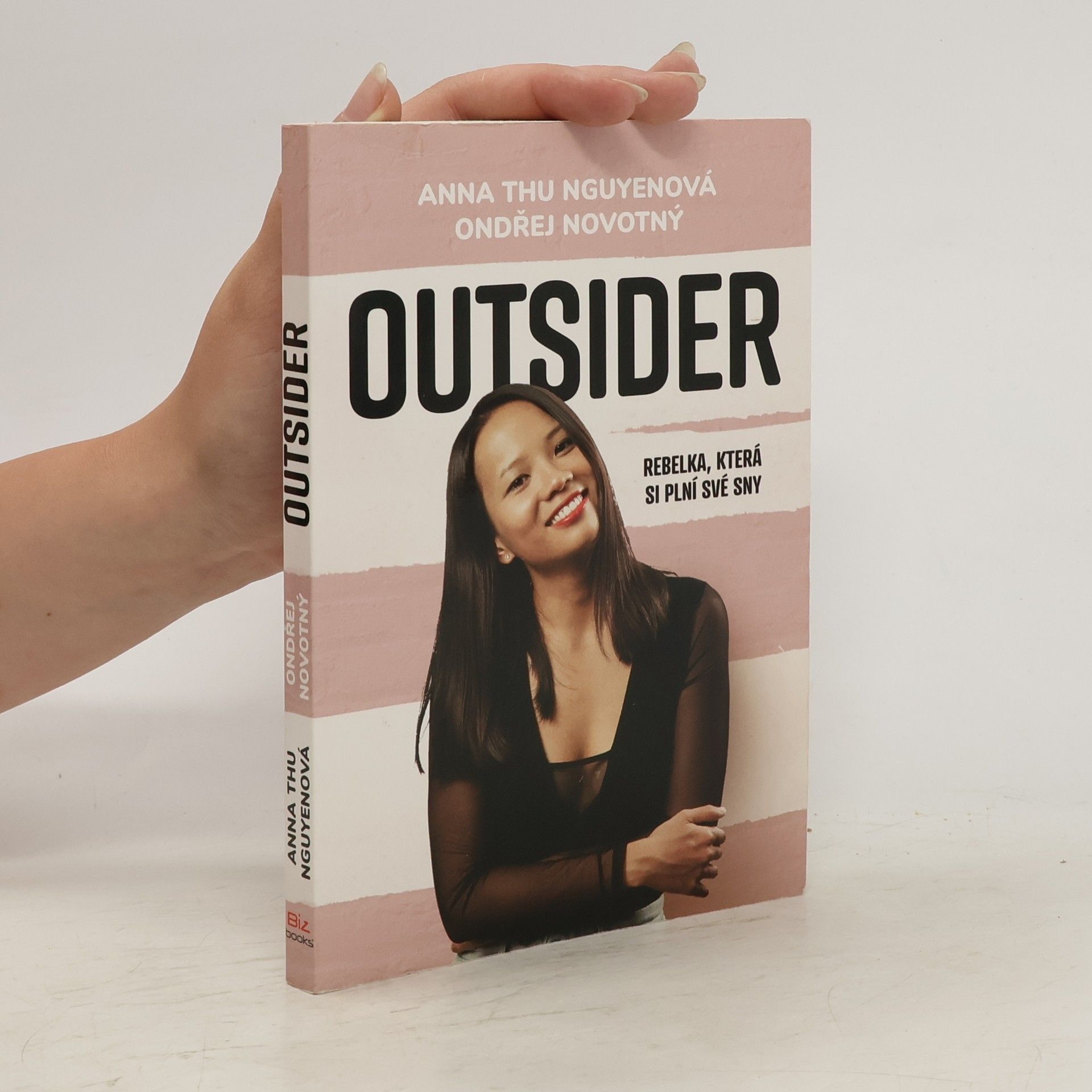 Anna Thu Nguyen Outsider