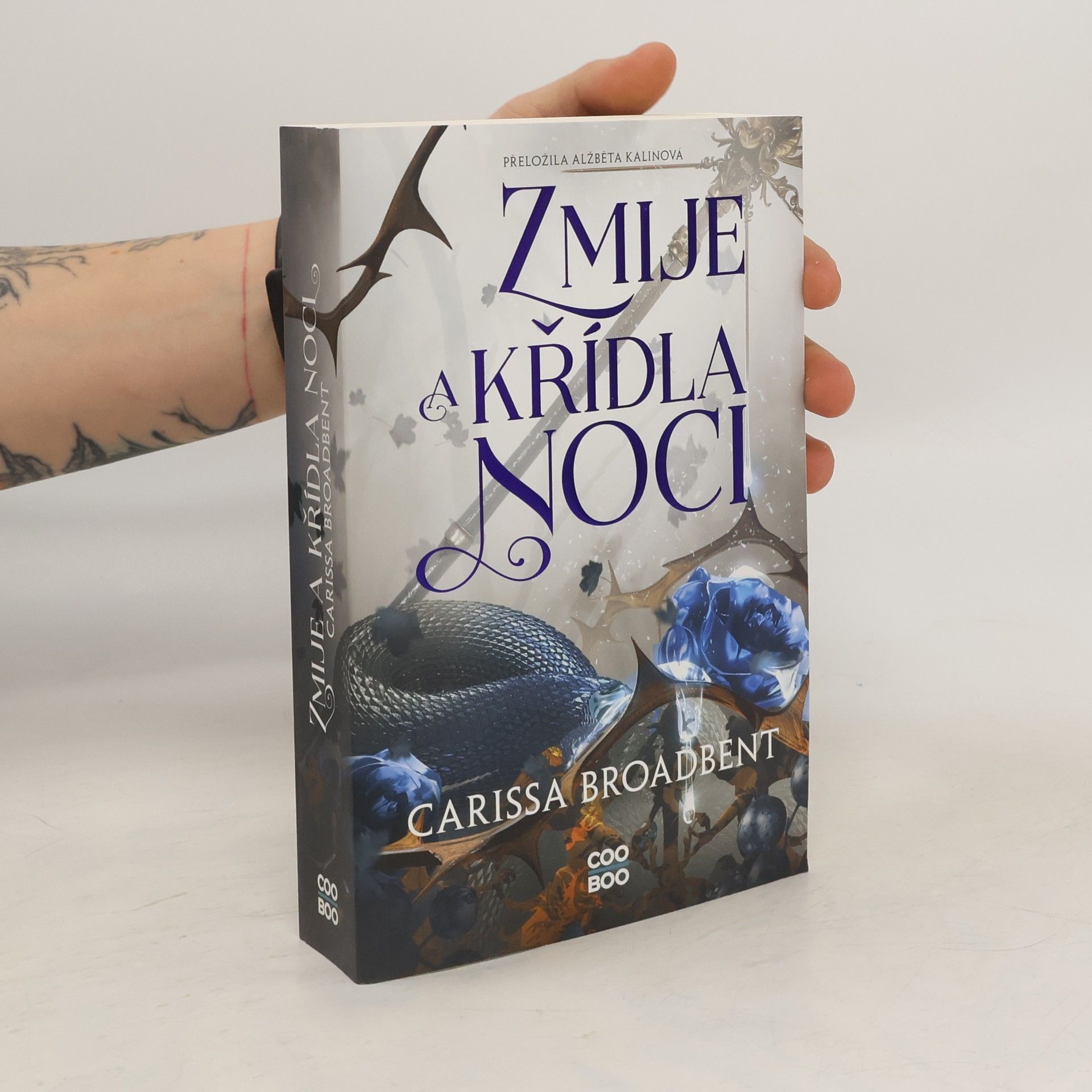 Carissa Broadbent Zmije a křídla noci