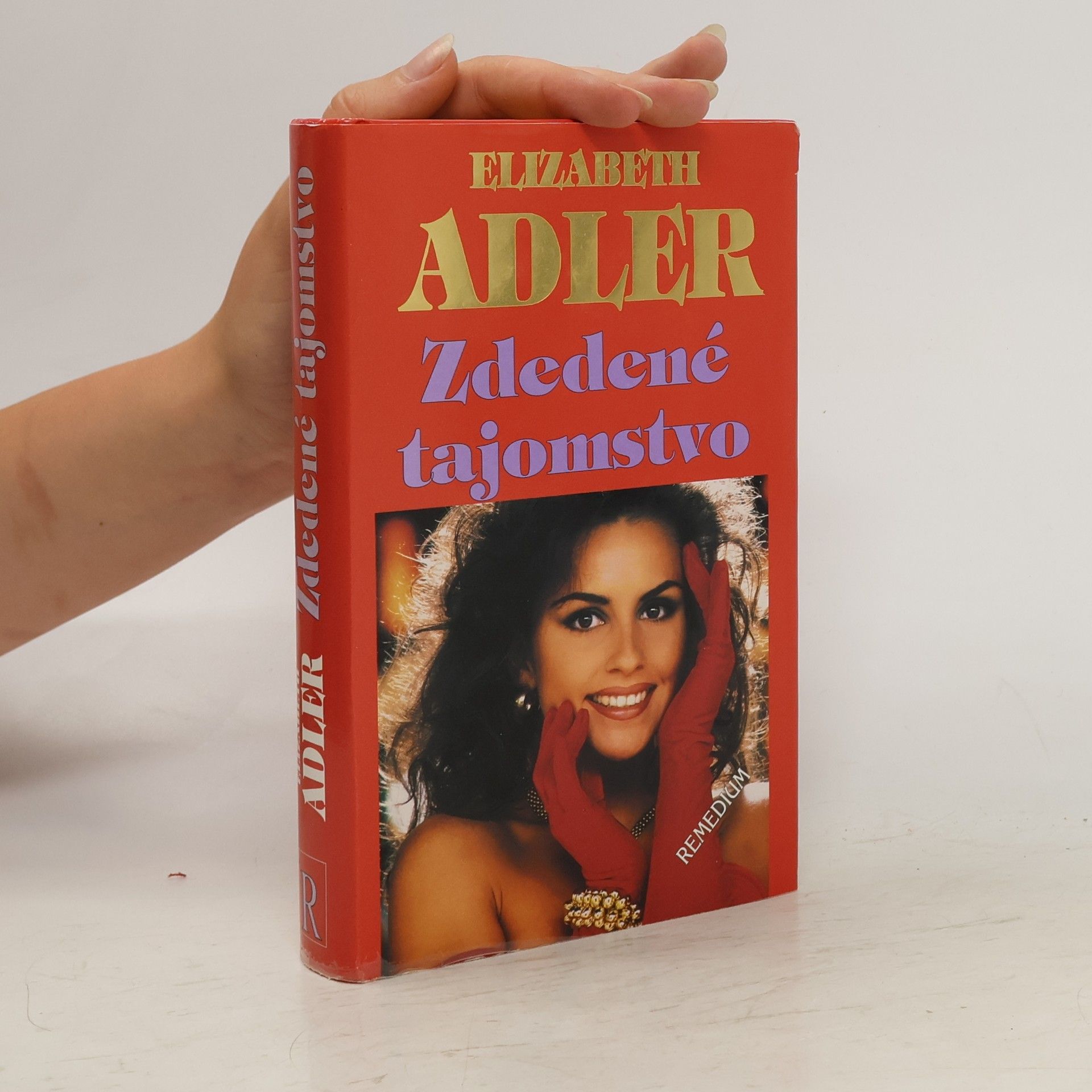 Elizabeth Adler Zdedené tajomstvo