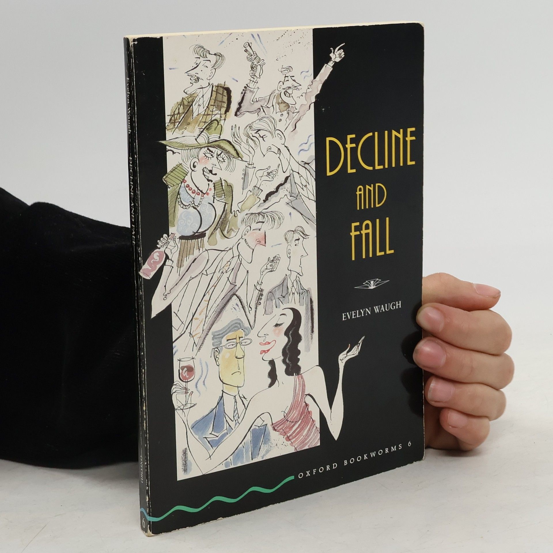 Evelyn Waugh Decline and fall