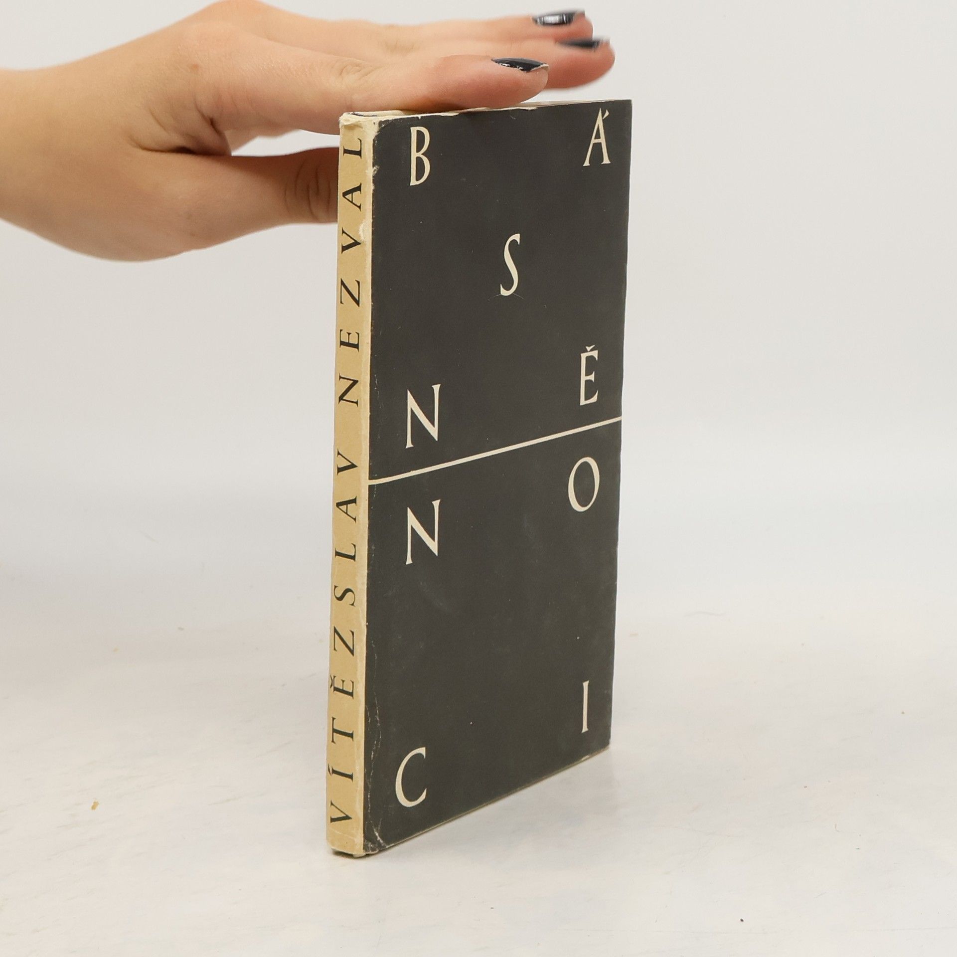 Vítězslav Nezval Básně noci