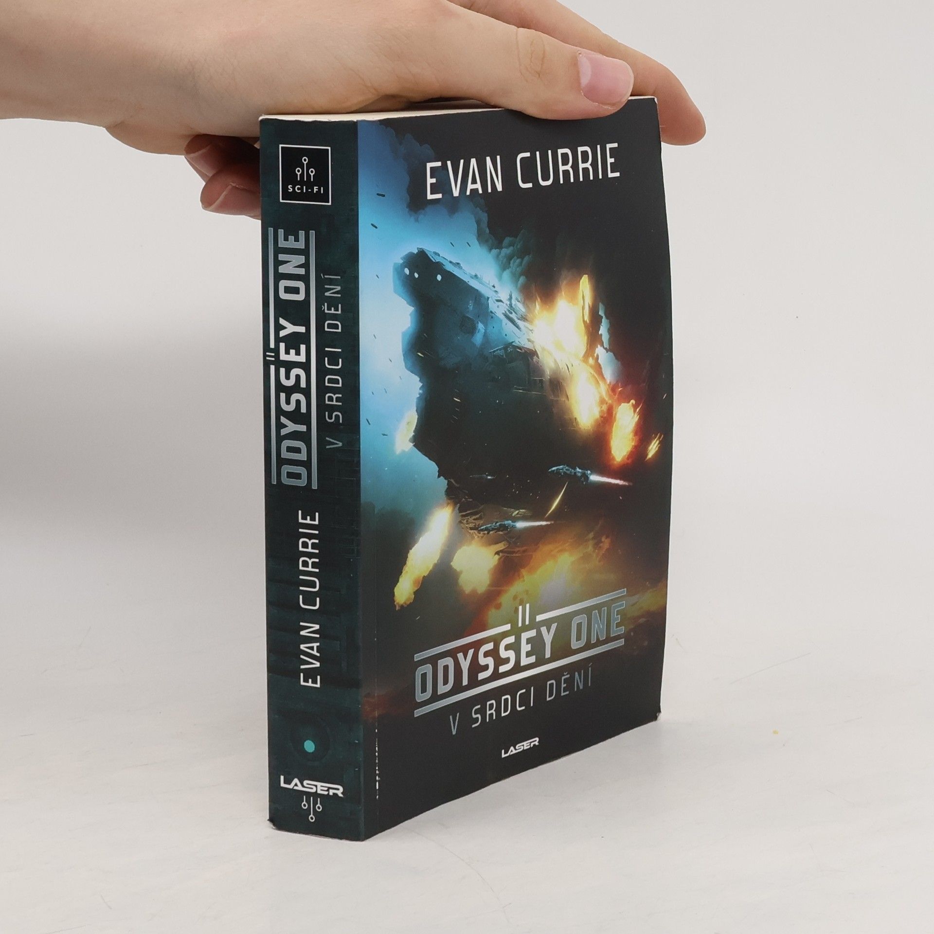 Evan Currie Odyssey one II: V srdci dění