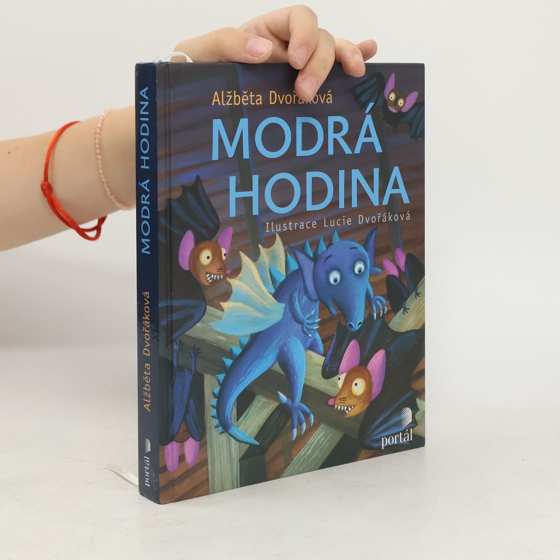 Alžběta Dvořáková Modrá hodina