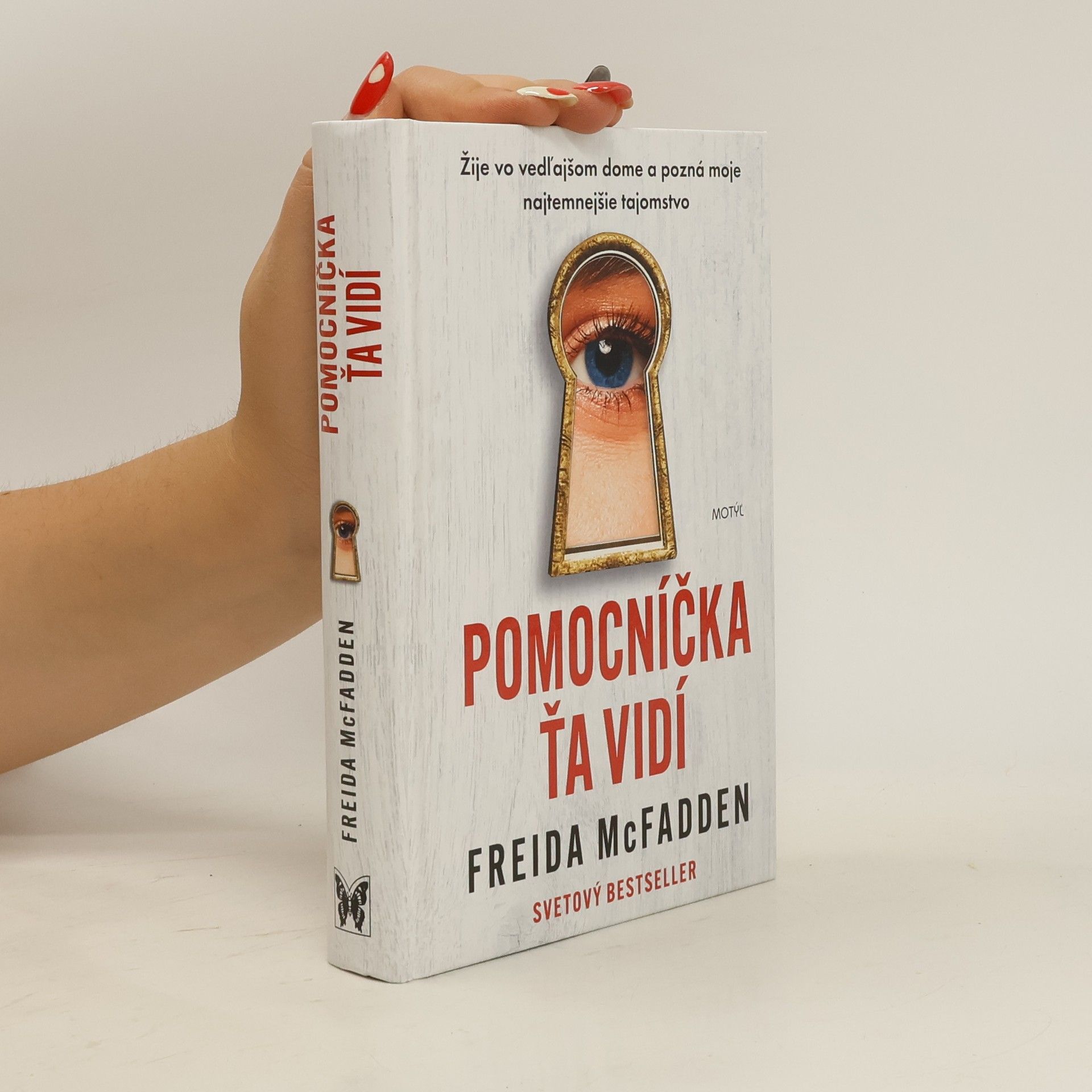 Freida McFadden Pomocníčka ťa vidí