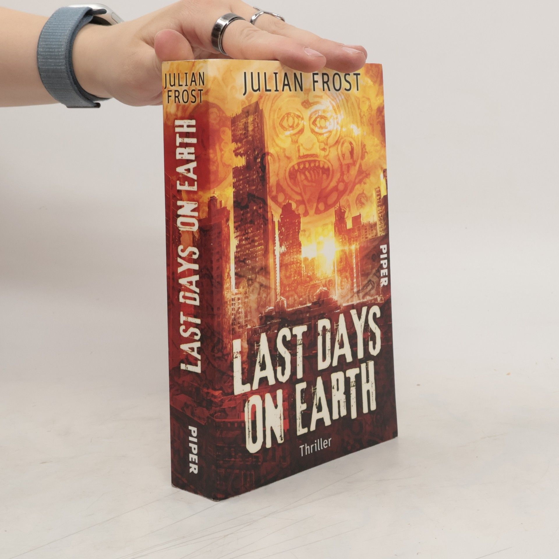 Susanne Gerdom Last days on Earth