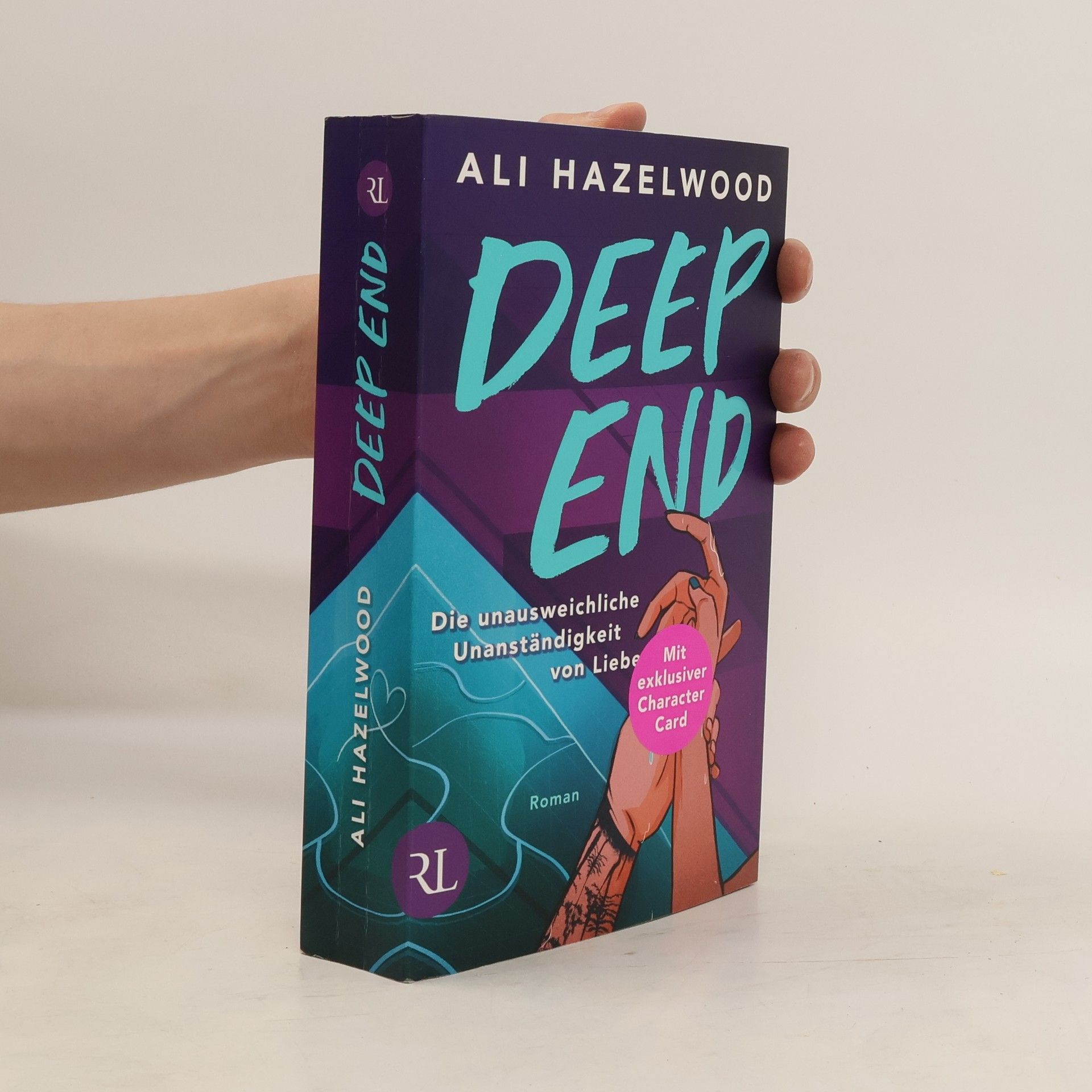 Ali Hazelwood Deep End. Die unausweichliche Unanständigkeit von Liebe