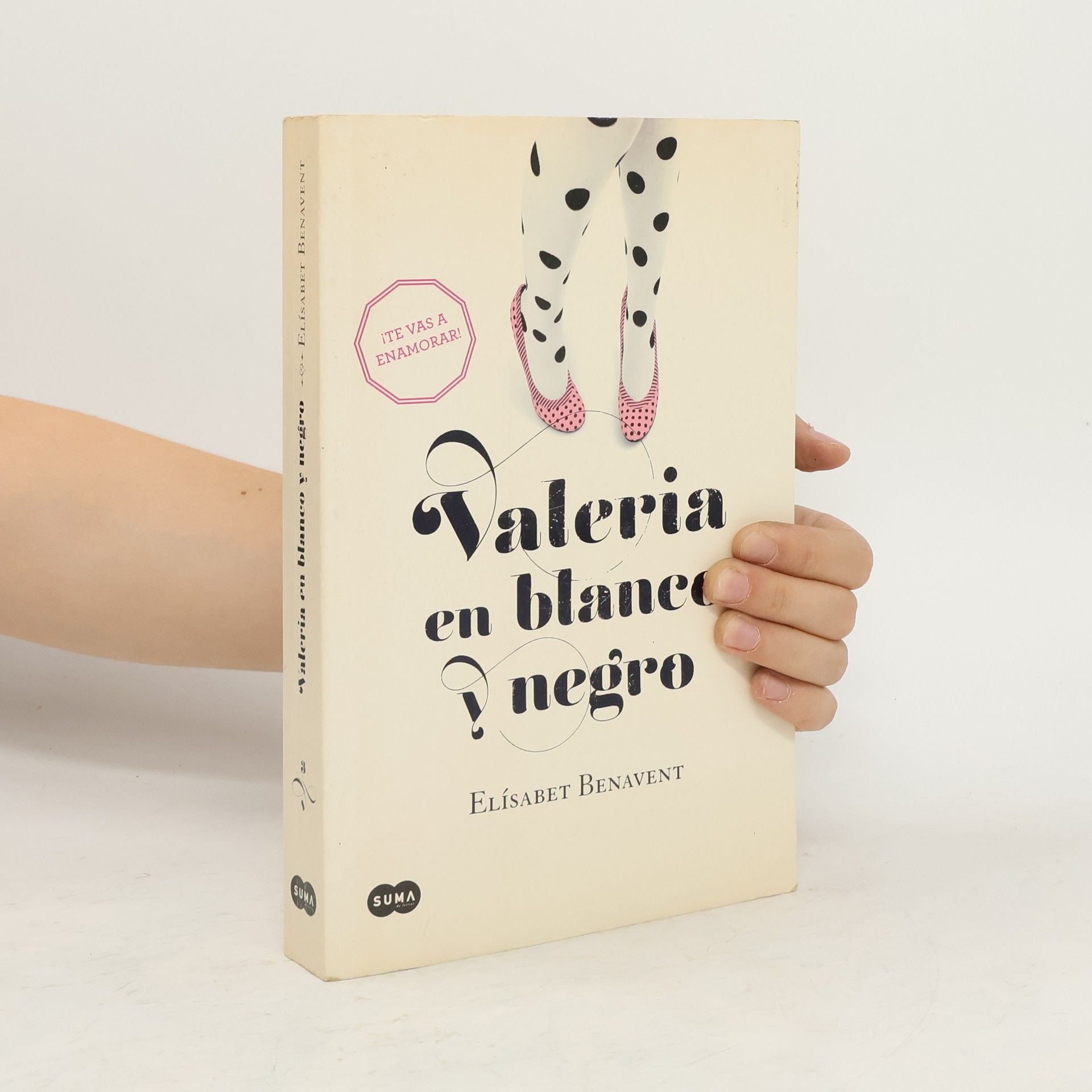 Elisabet Benavent Valeria en blanco y negro