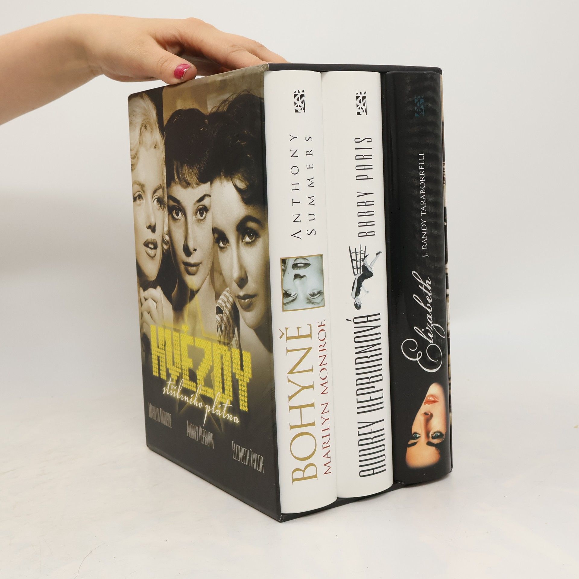 J. Randy Taraborrelli Hvězdy stŕíbrného plátna: Marilyn Monroe, Audrey Hepburn, Elizabeth Taylor