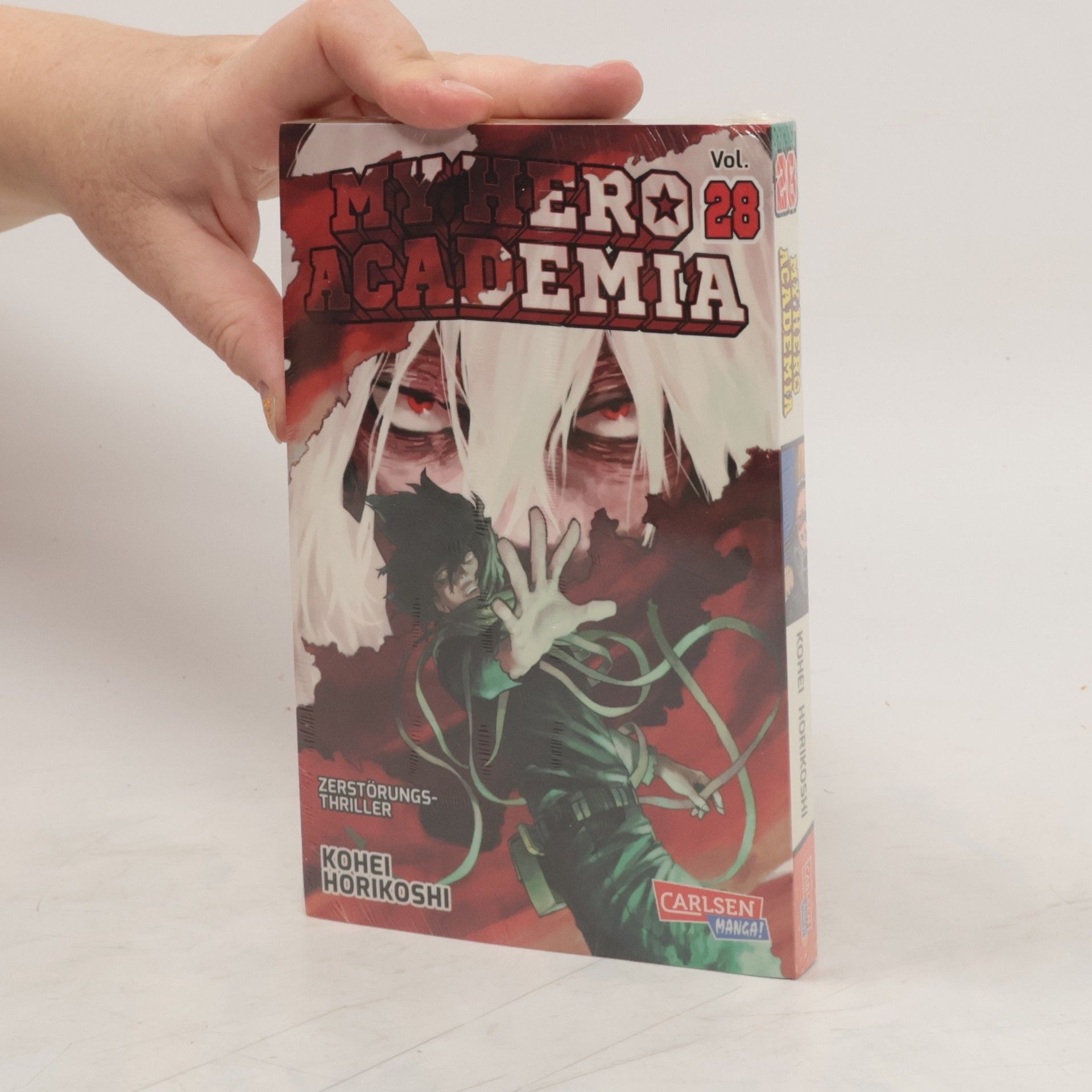 Kōhei Horikoshi My Hero Academia 28