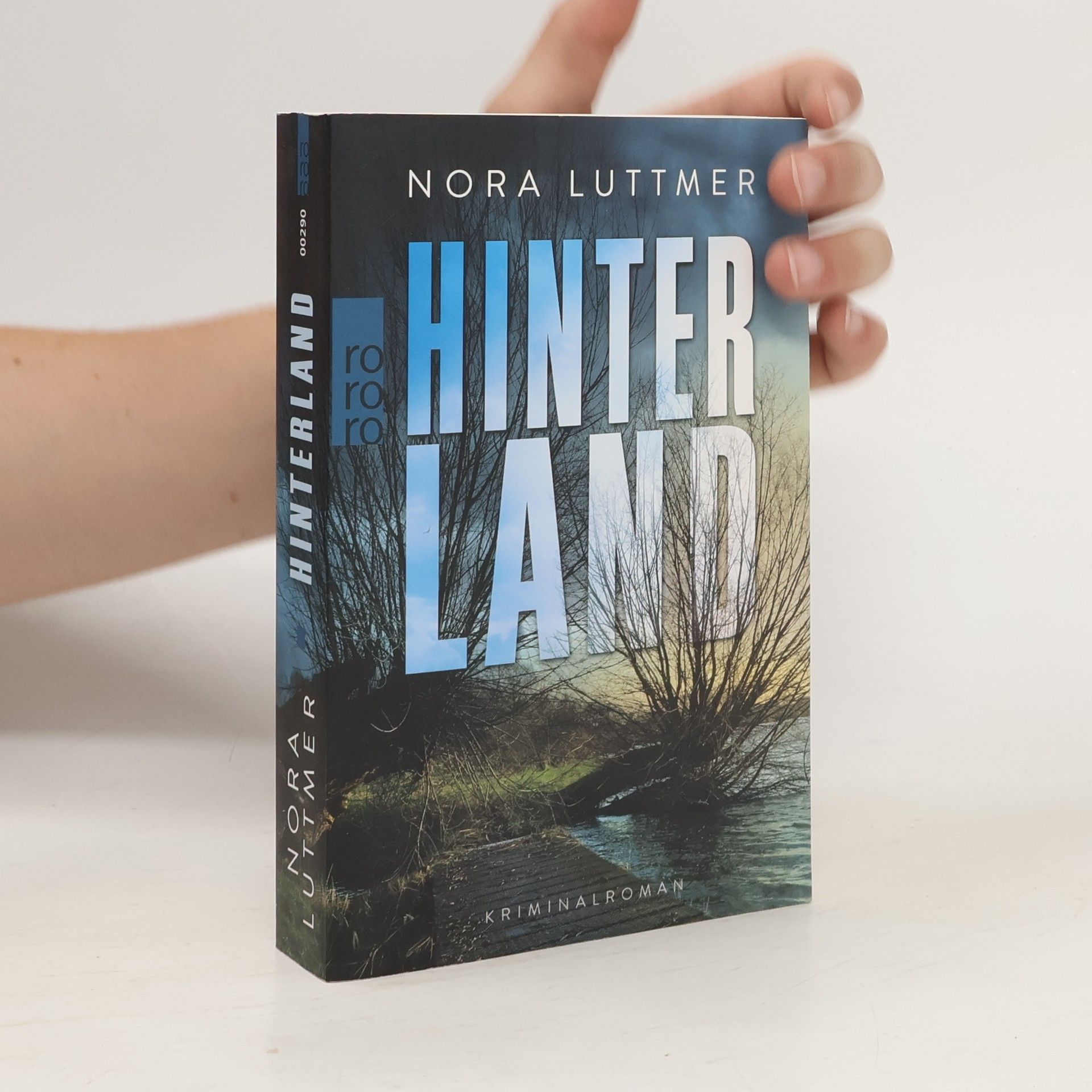 Nora Luttmer Hinterland