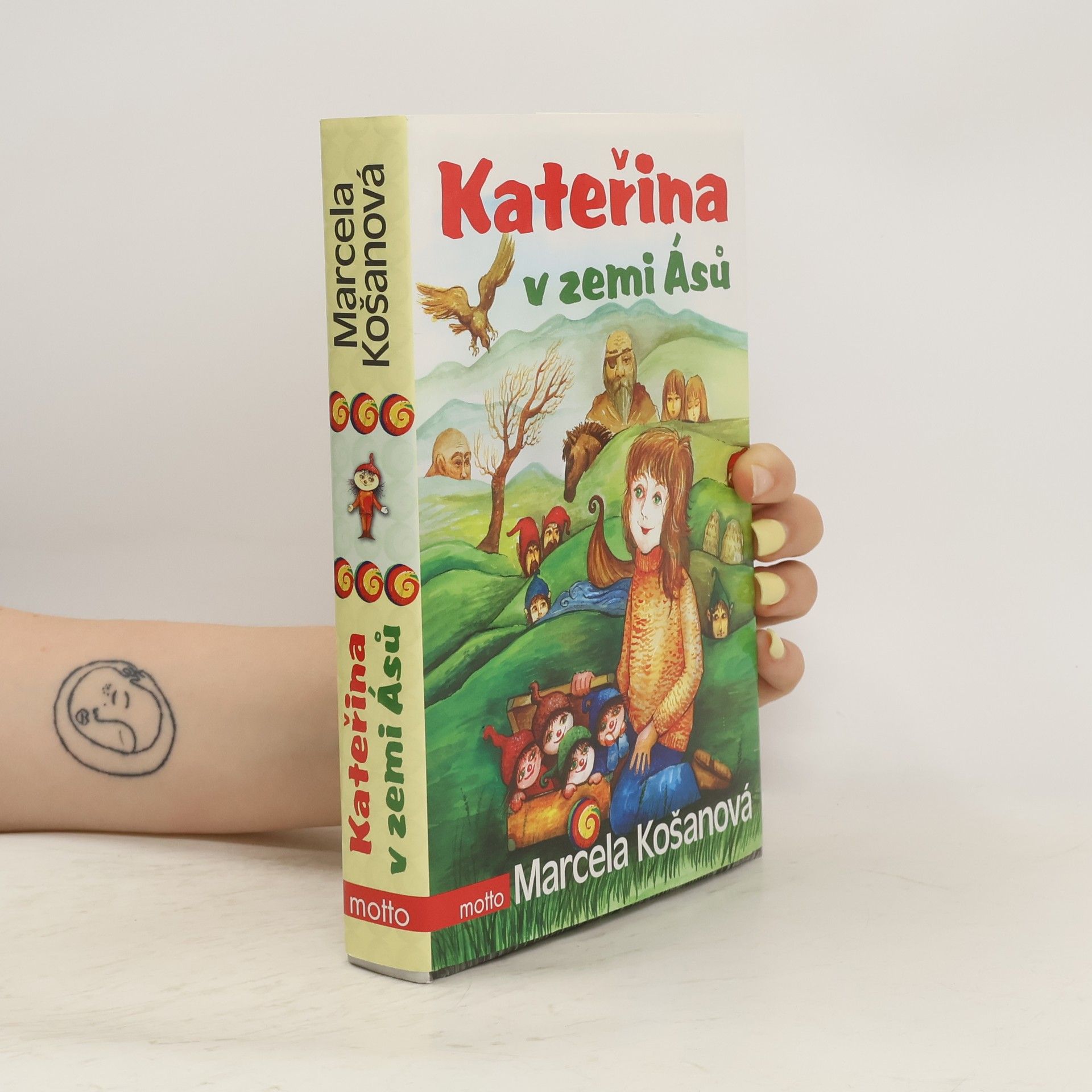 Marcela Košanová Kateřina v zemi Ásů