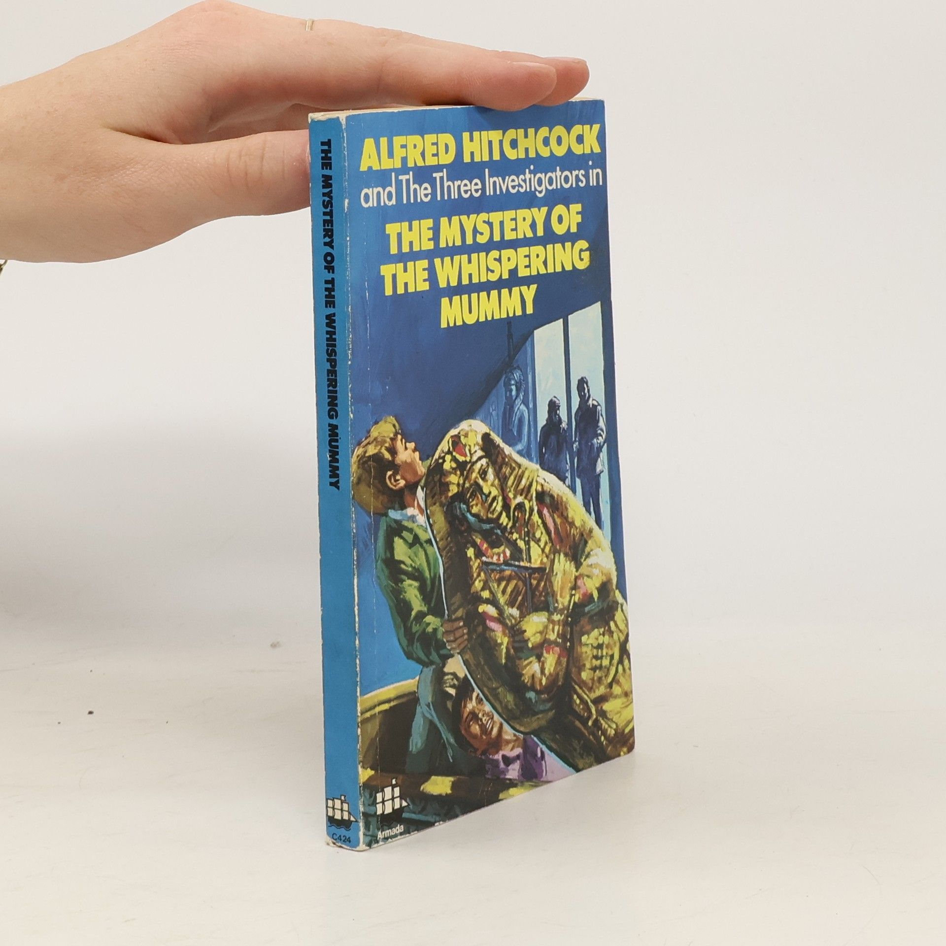 Alfred Hitchcock The Mystery of the Whispering Mummy