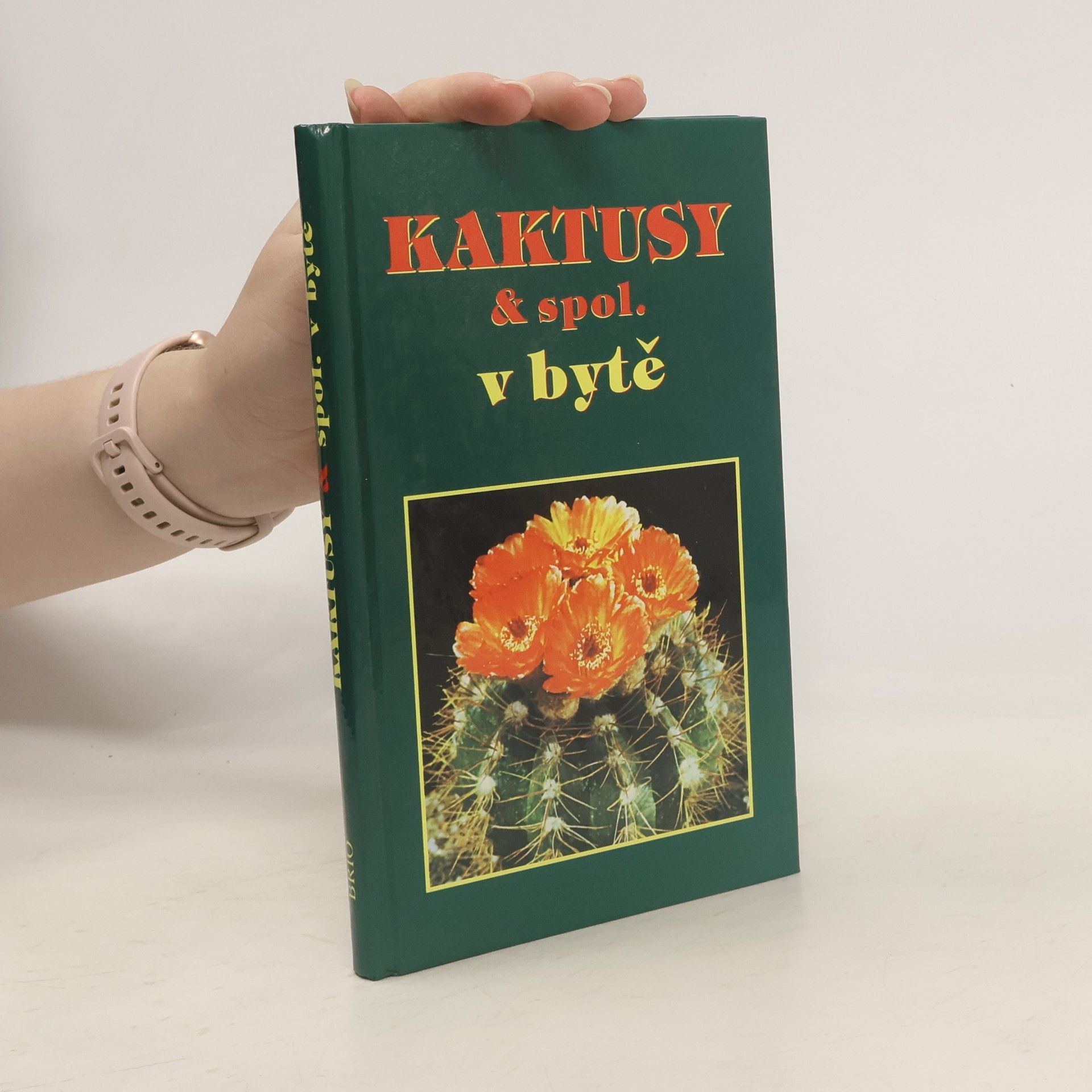 Jan Gratias Kaktusy & spol. v bytě