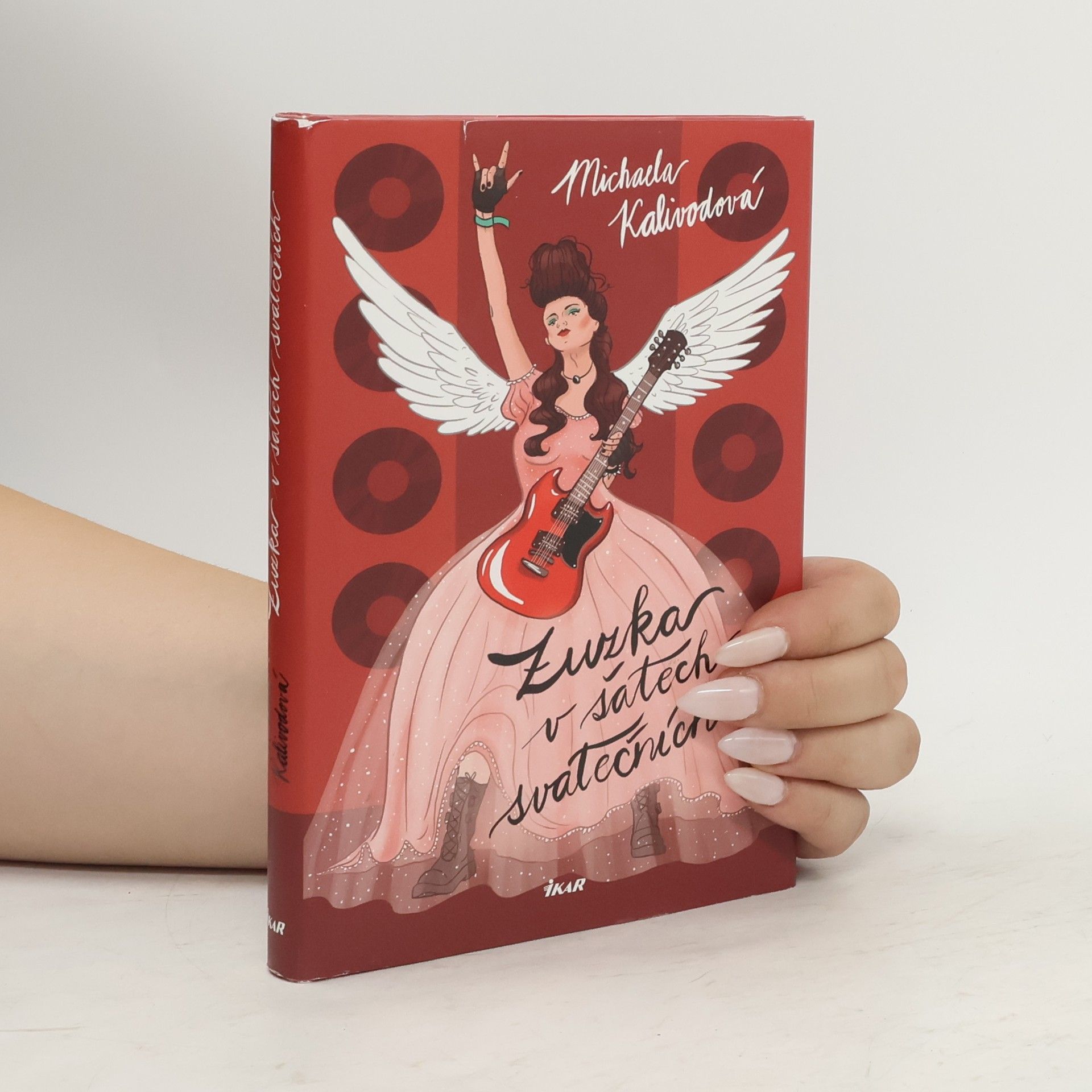 Michaela Kalivodová Zuzka v šatech svátečních