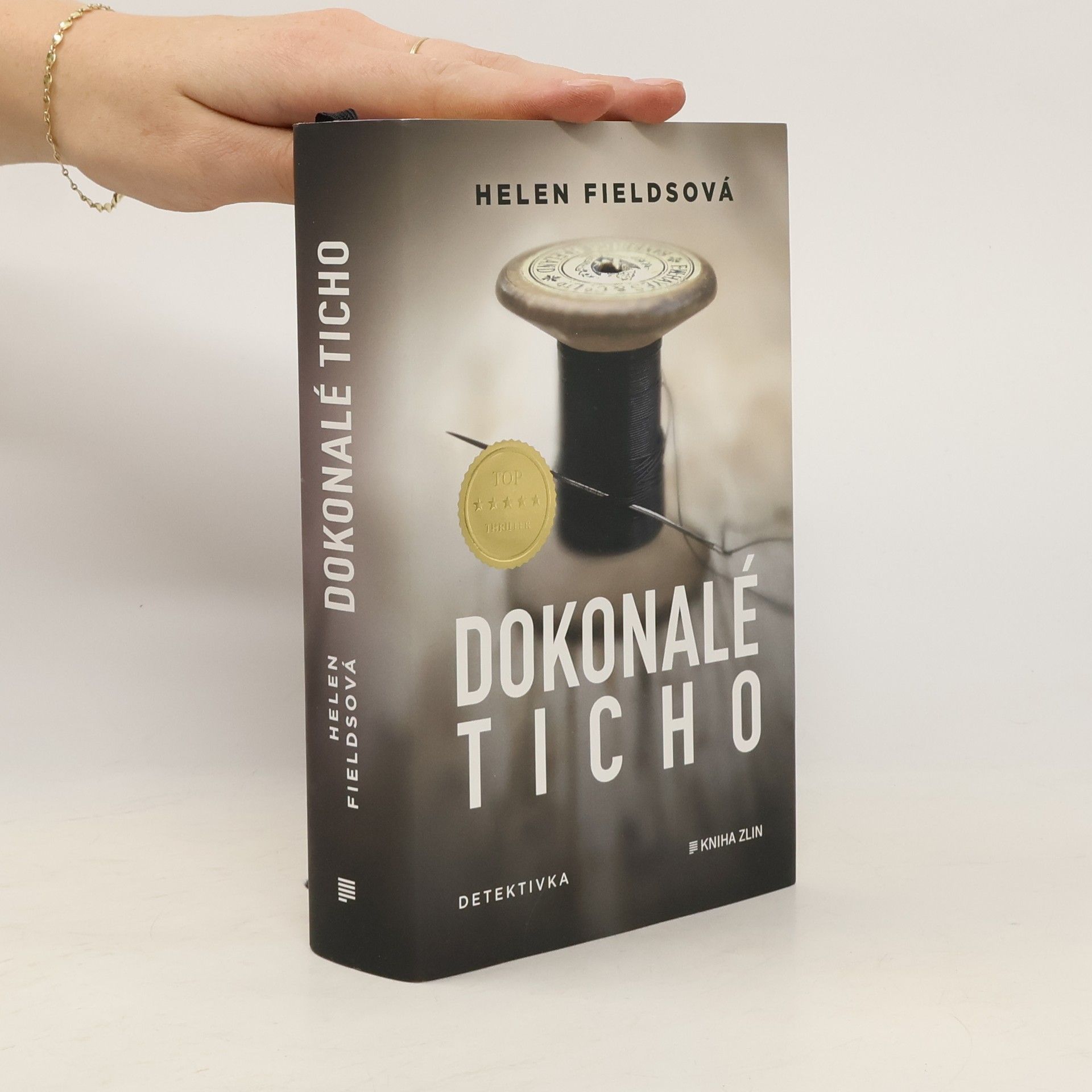Helen Fields Dokonalé ticho