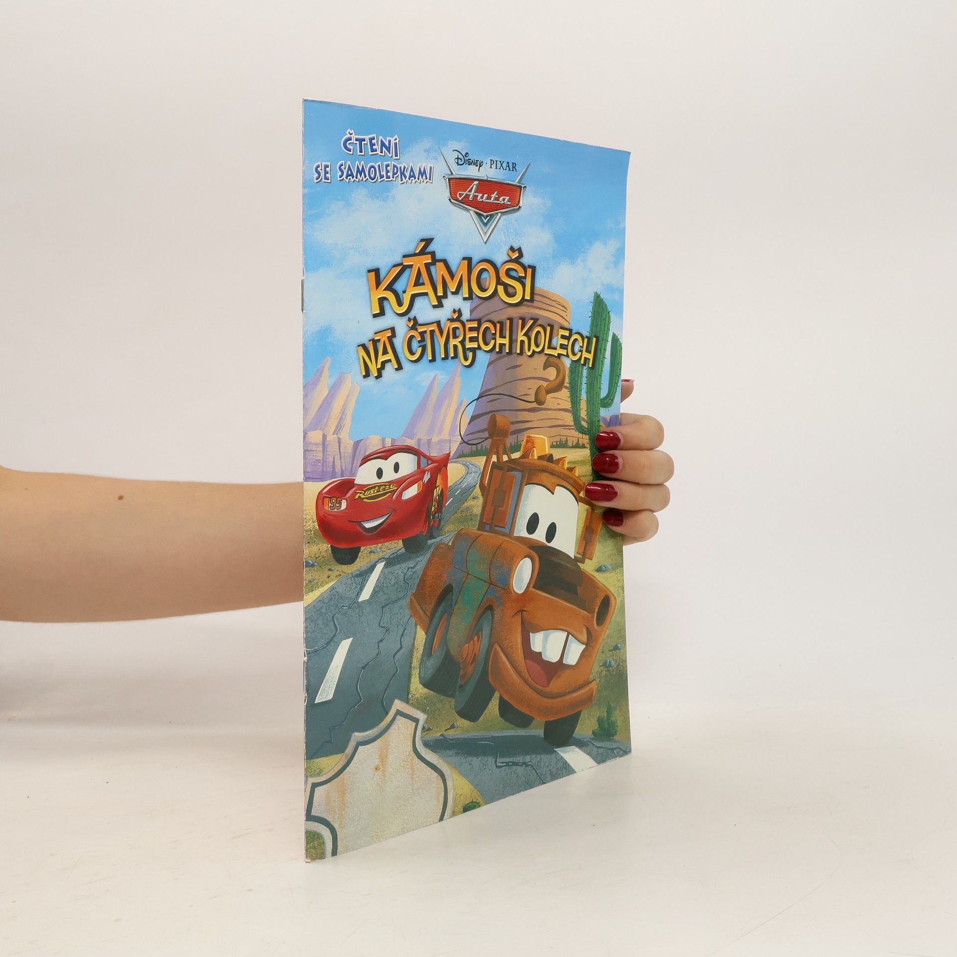 Walt Disney Auta - Samolepková kniha - Kámoši na 4 kolech