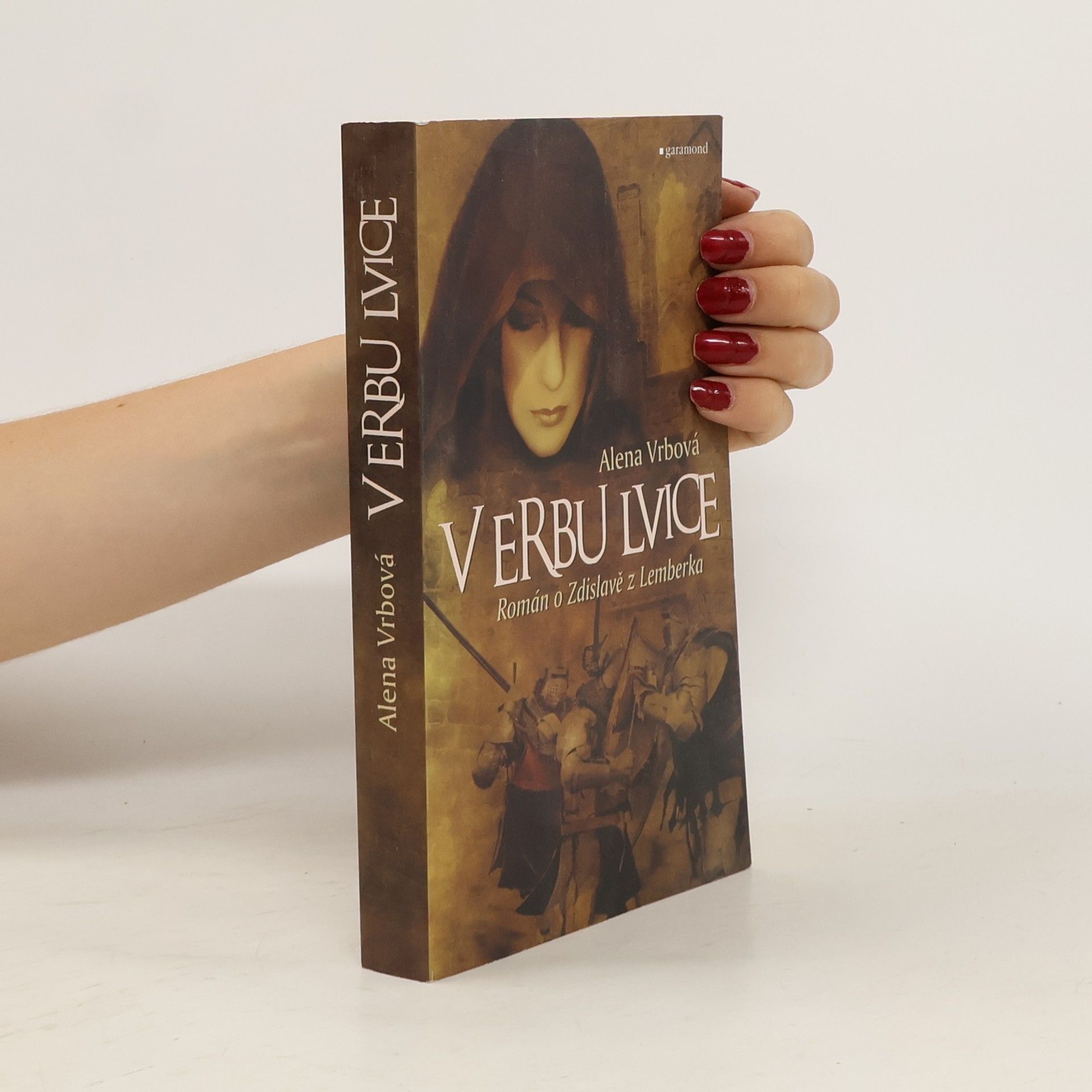 Alena Vrbová V erbu lvice