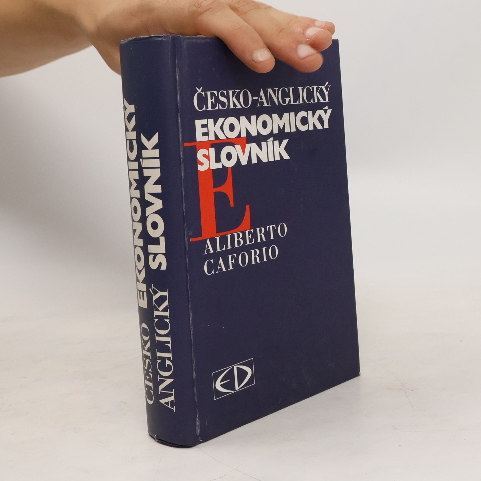 Aliberto Caforio Česko-anglický ekonomický slovník