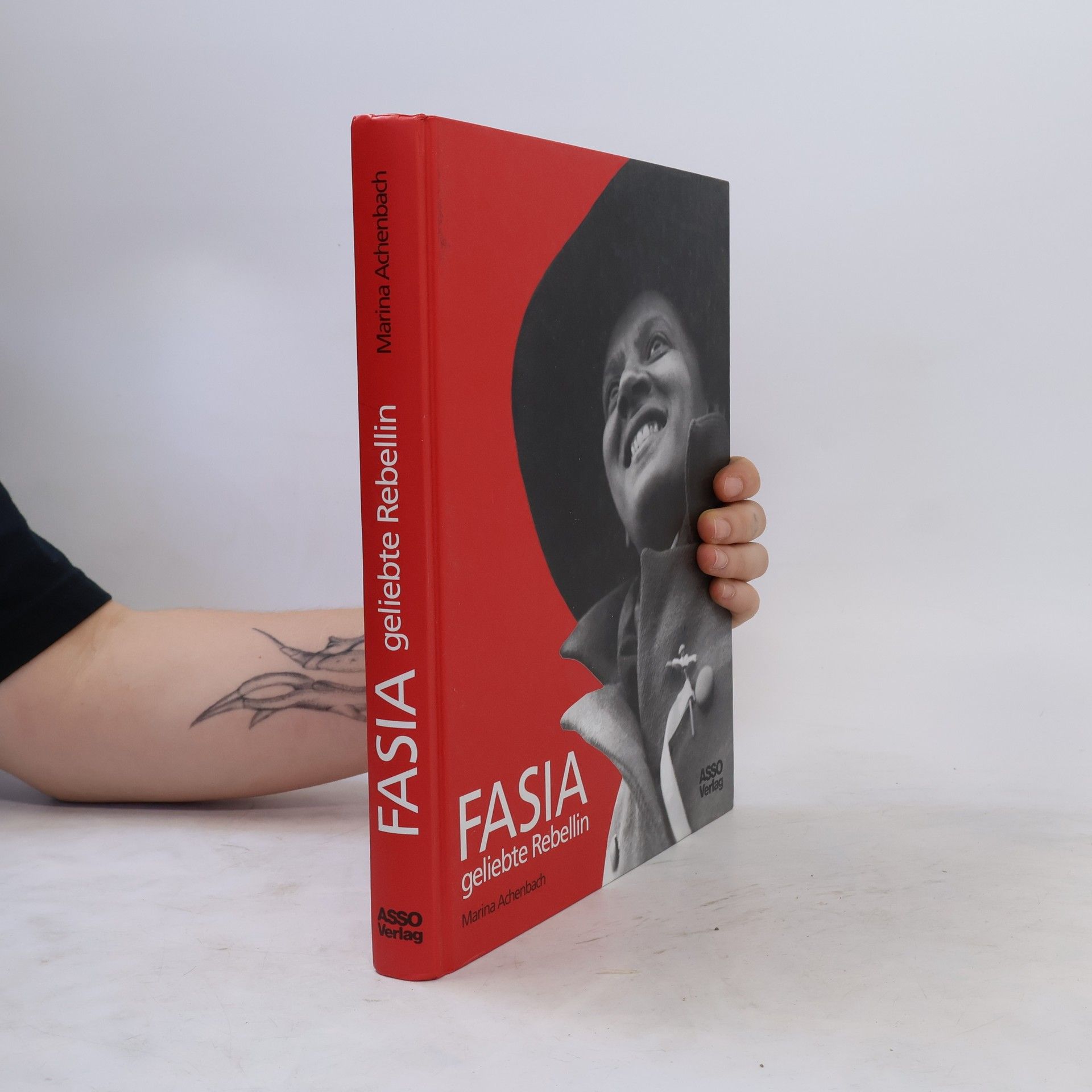 kolektiv Fasia - geliebte Rebellin