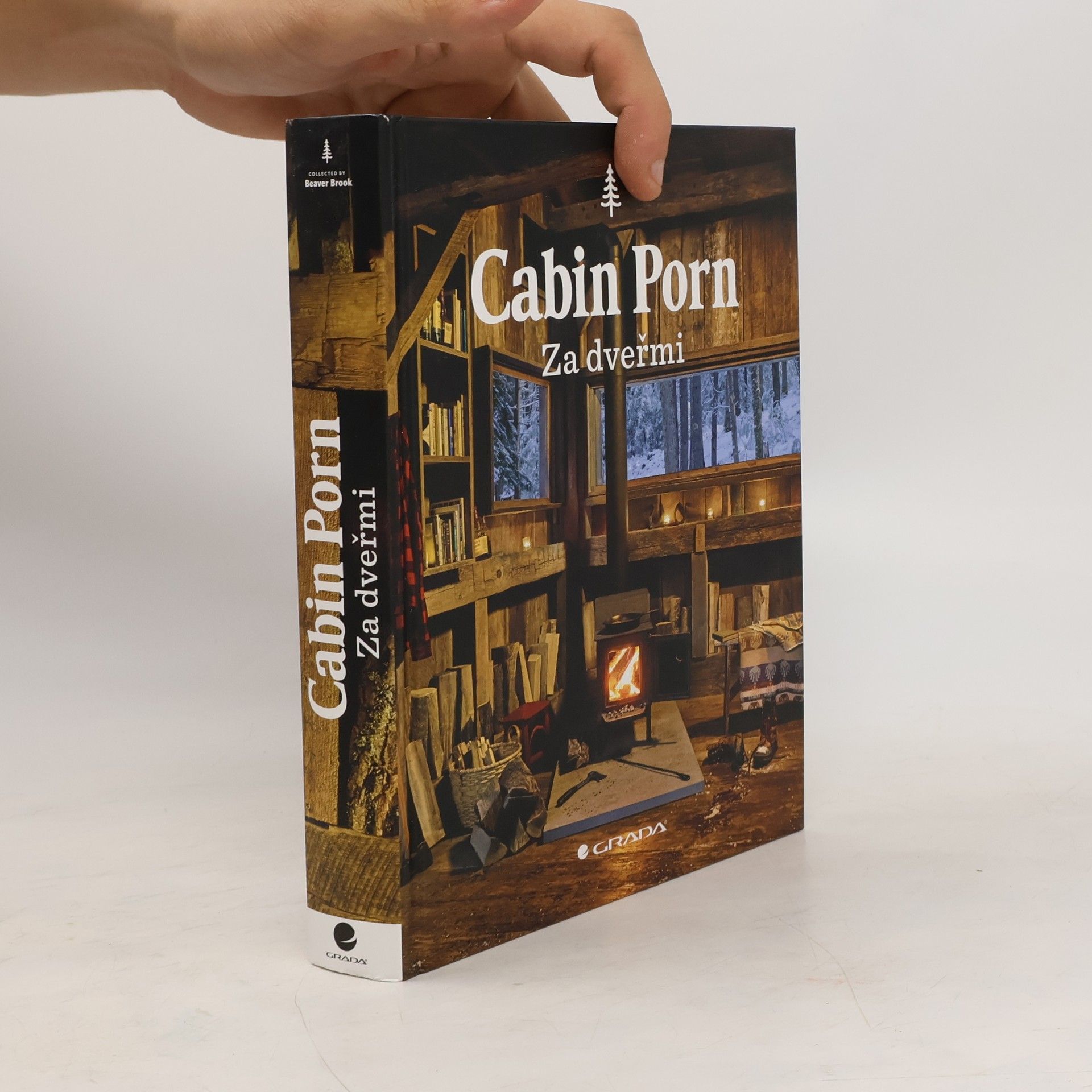 Zach Klein Cabin porn : za dveřmi