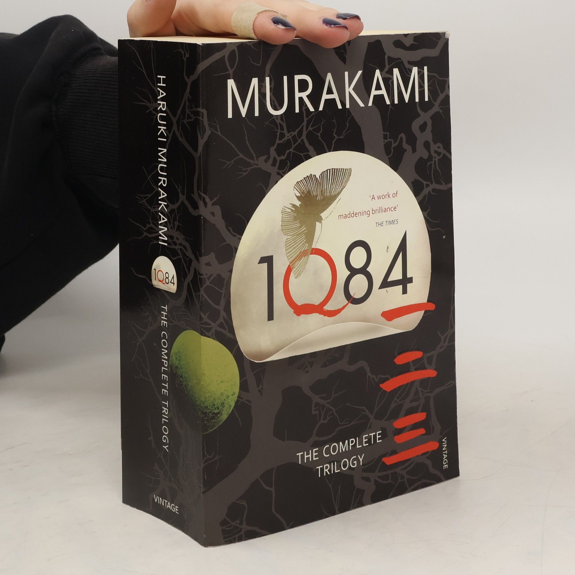 Haruki Murakami 1Q84. The Complete Trilogy