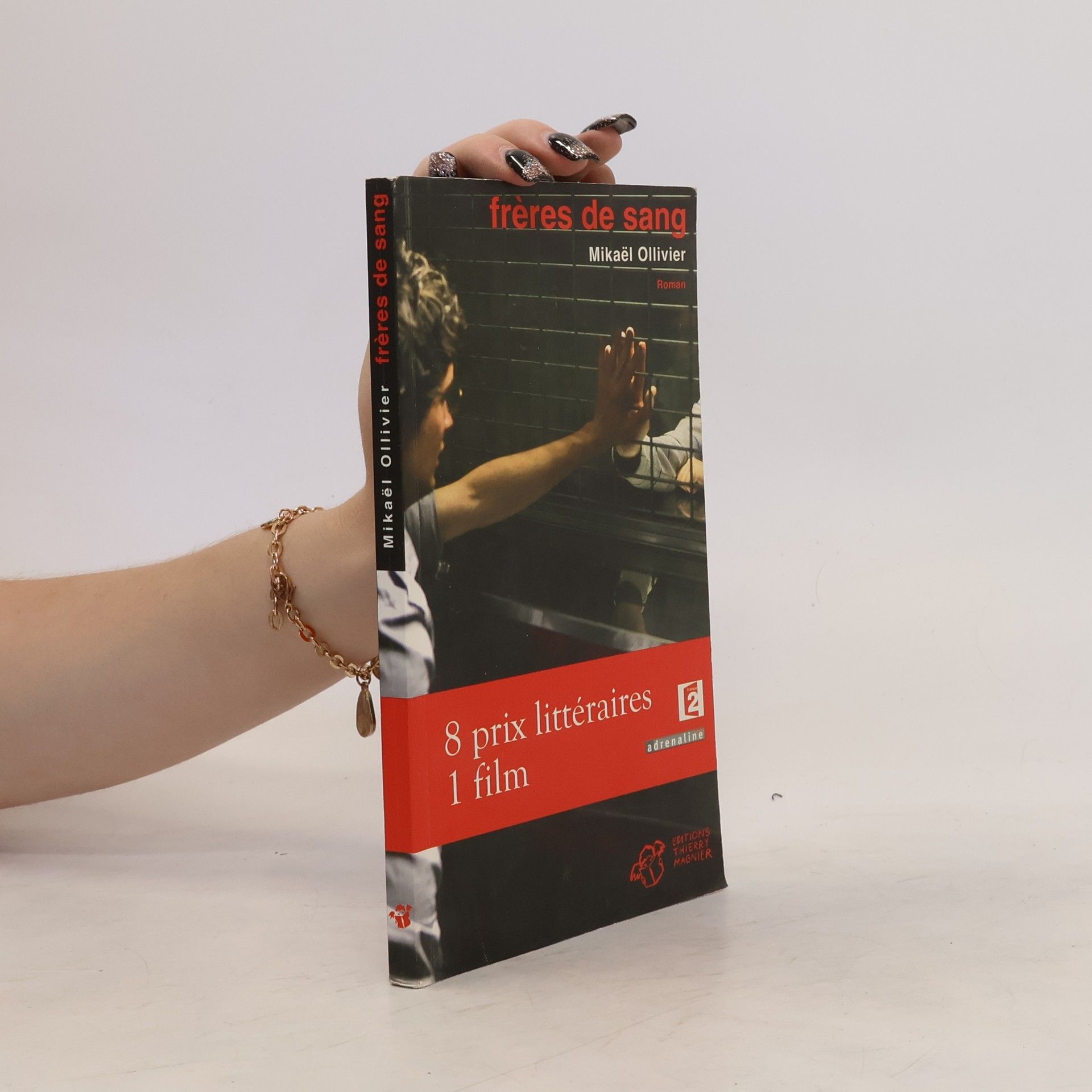 Mikäel Ollivier Frères de sang - 8 prix littéraires 1 film