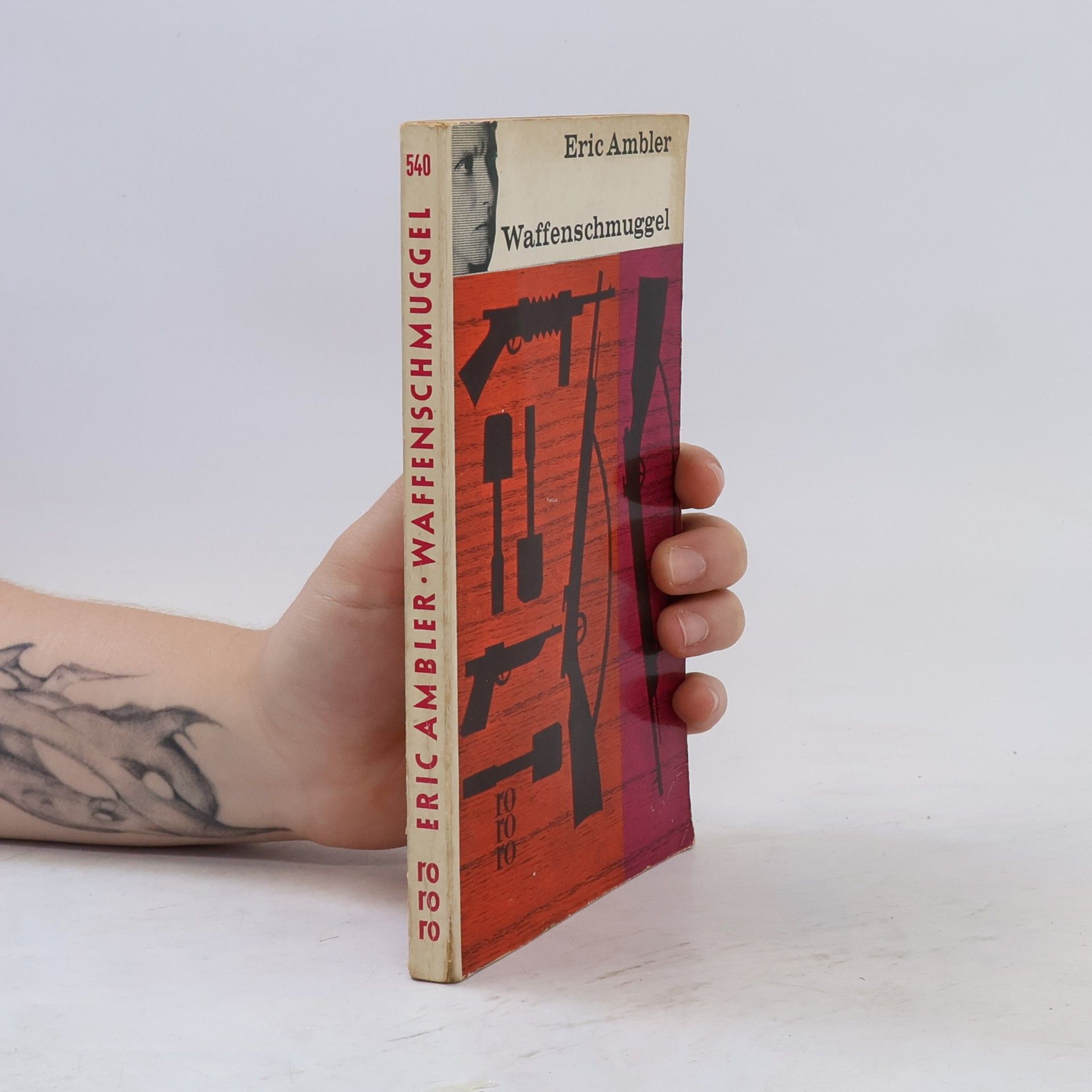 Eric Ambler Waffenschmuggel