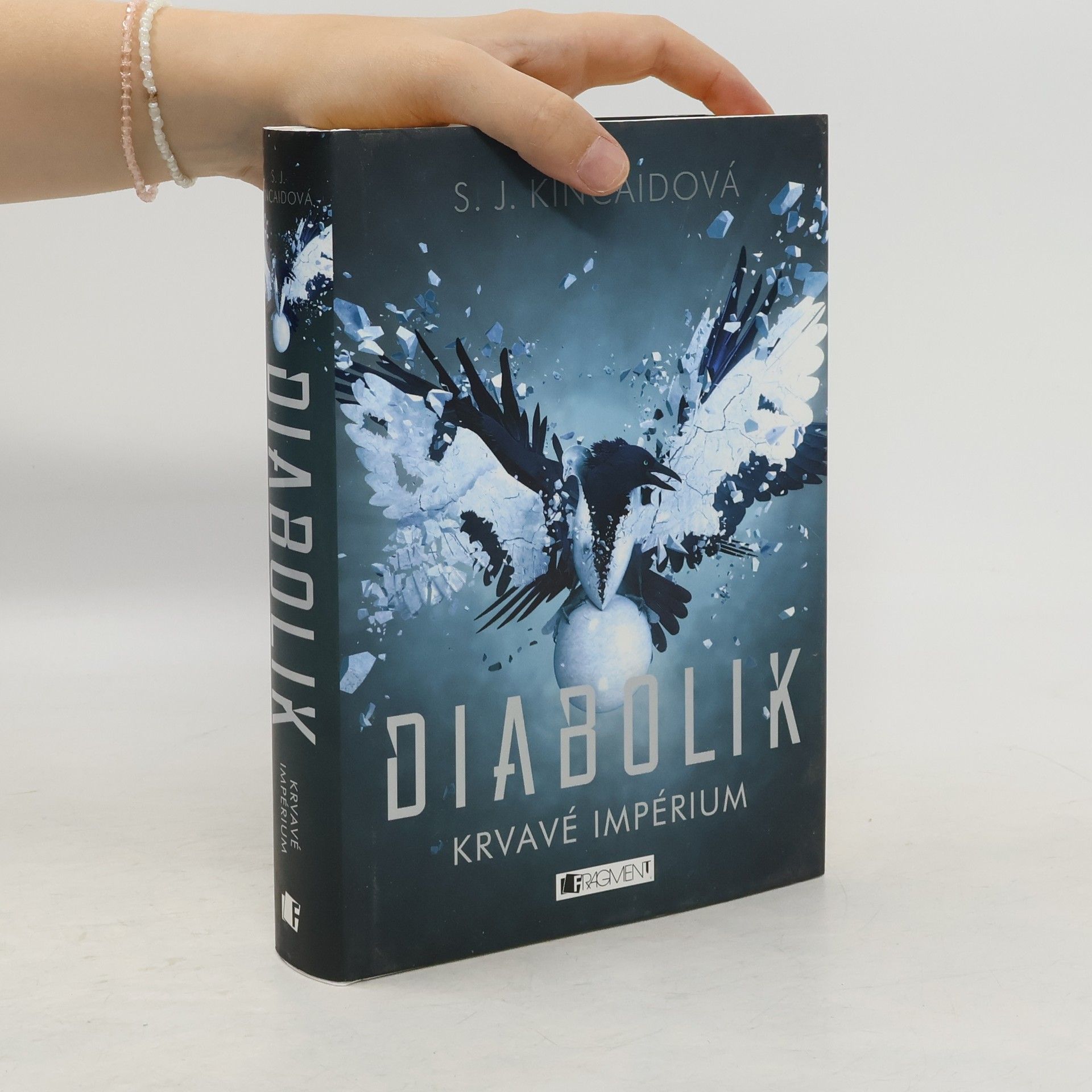 S.J. Kincaid Krvavé impérium. Diabolik