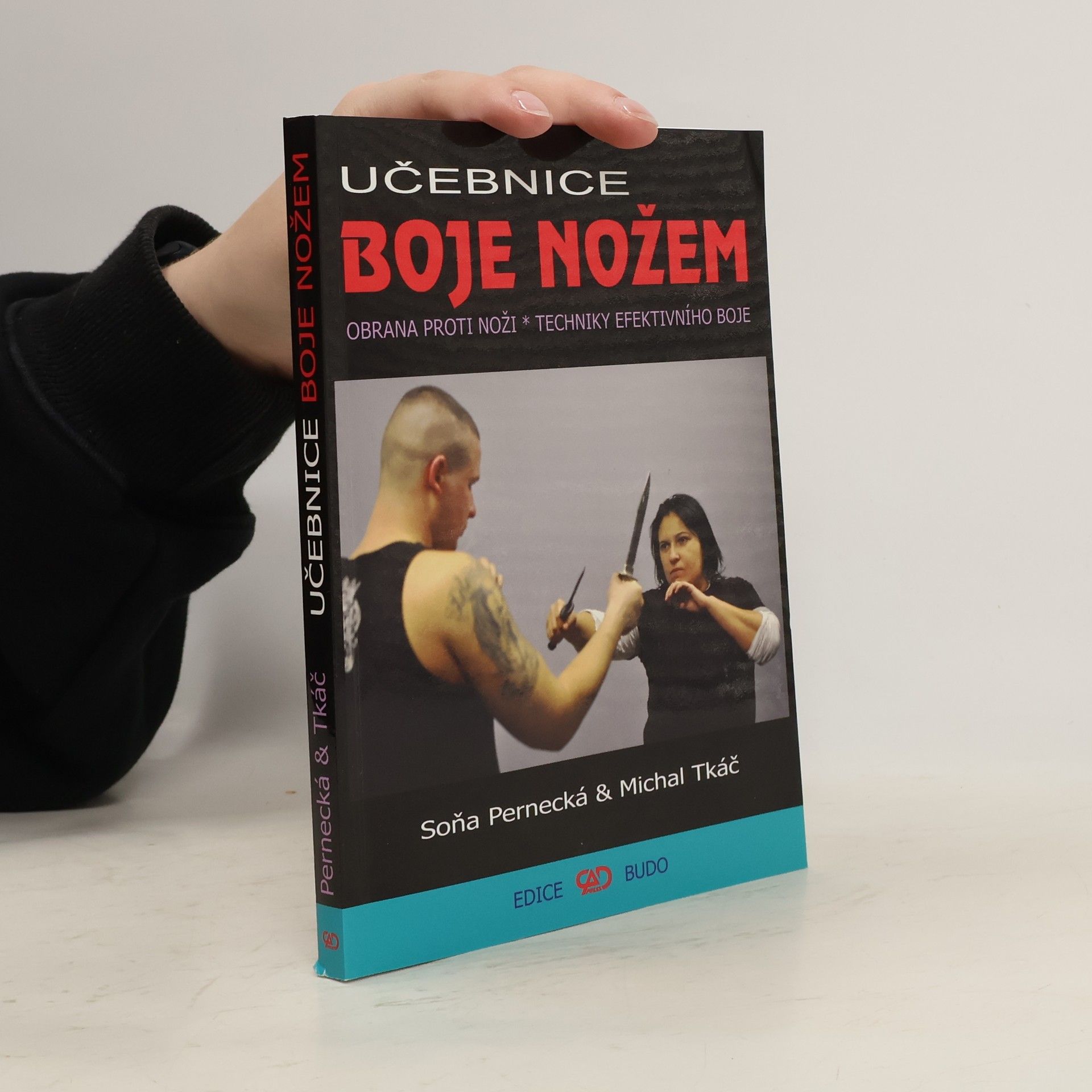 Soňa Pernecká Učebnice boje nožem