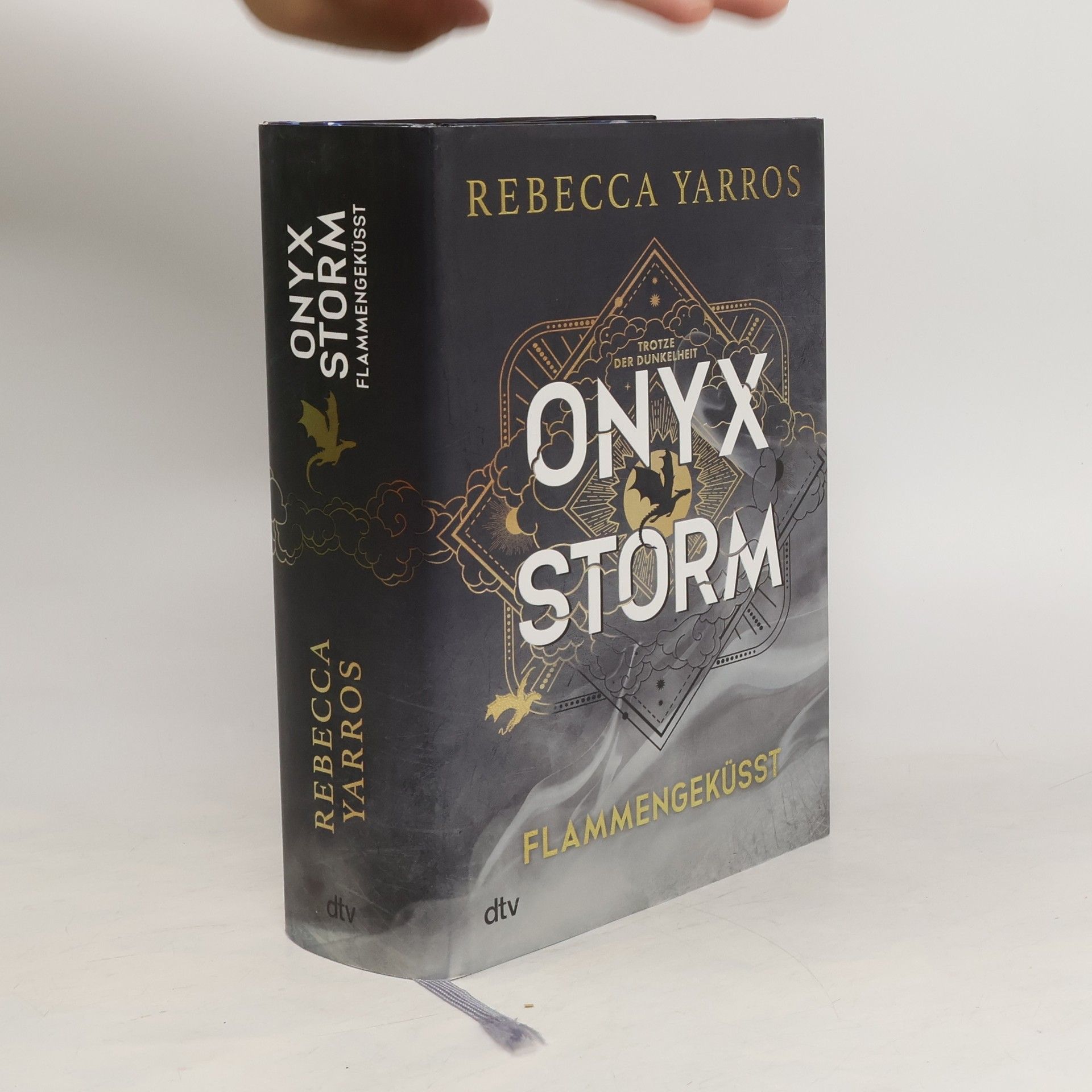 Rebecca Yarros Onyx Storm - Flammengeküsst - Deluxe-Ausgabe mit Farbschnitt