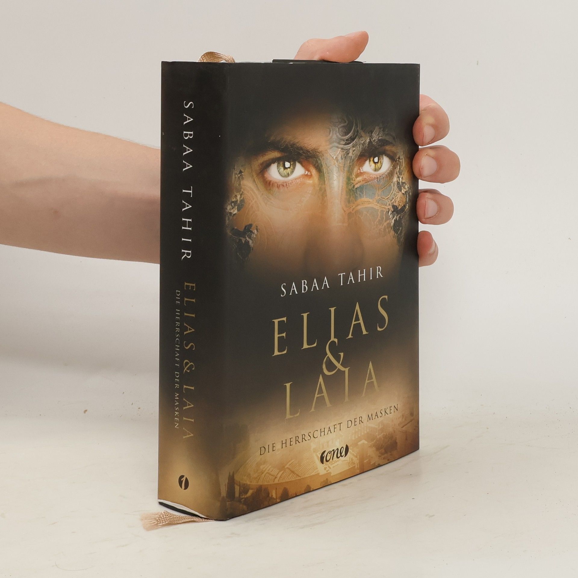 Sabaa Tahir Elias & Laia