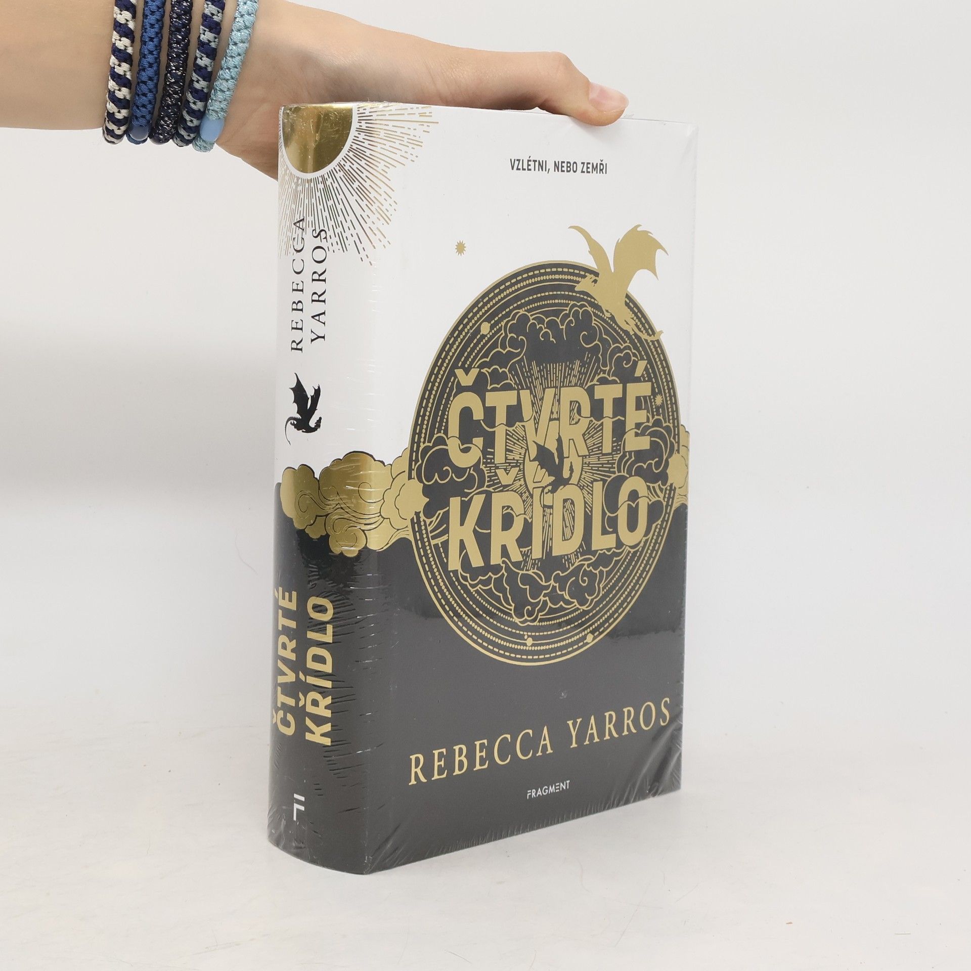 Rebecca Yarros Čtvrté křídlo