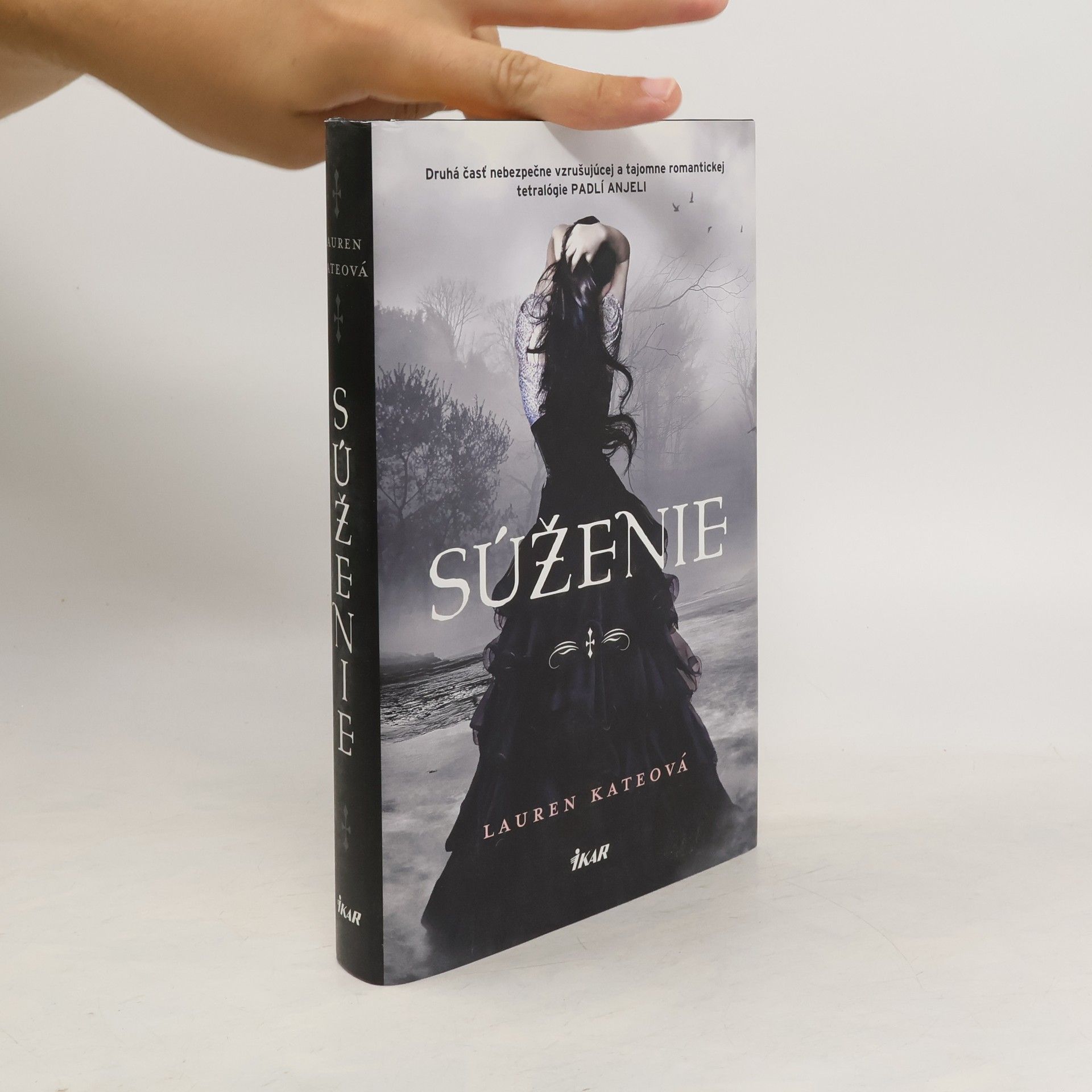 Lauren Kate Súženie