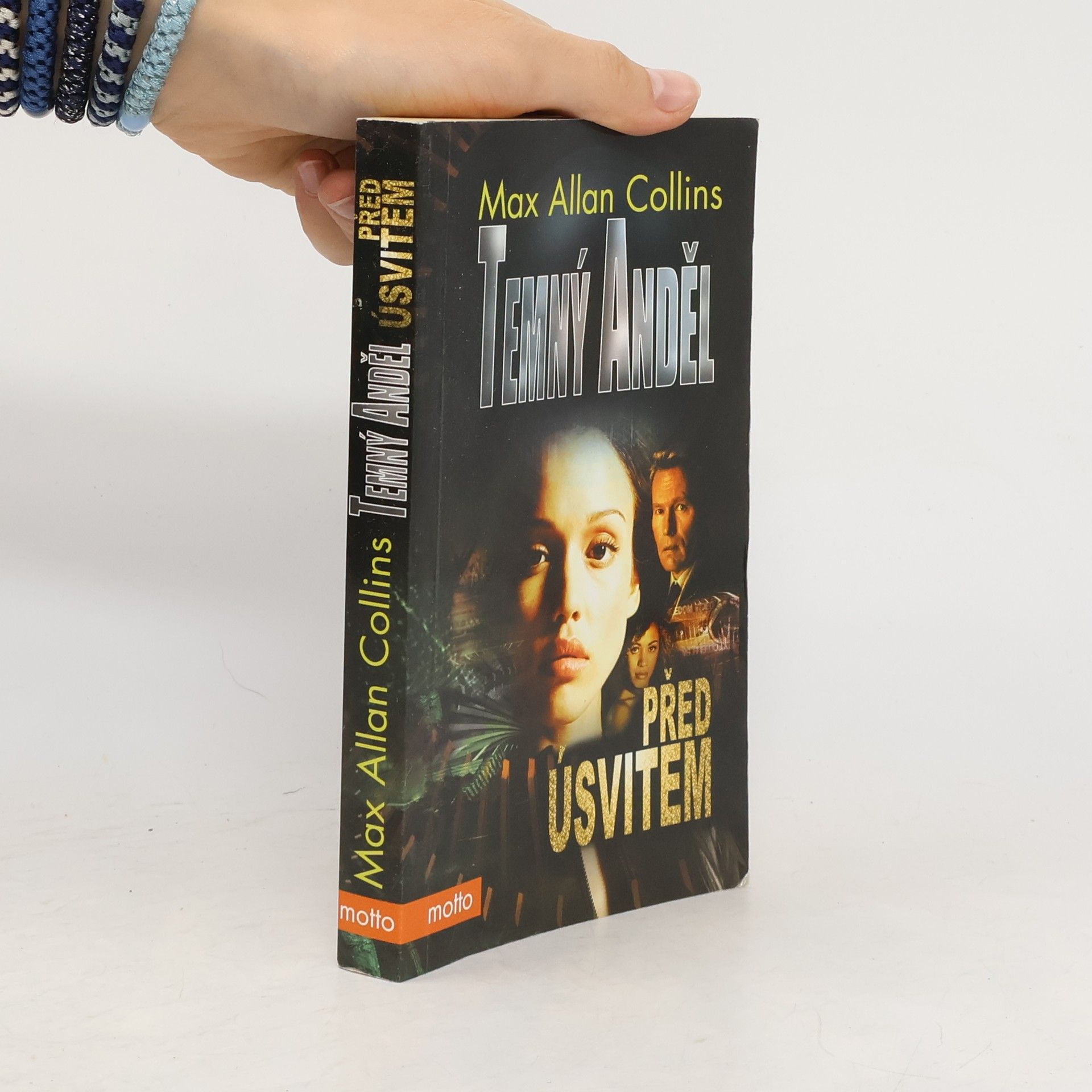 Max Allan Collins Temný anděl. Před úsvitem