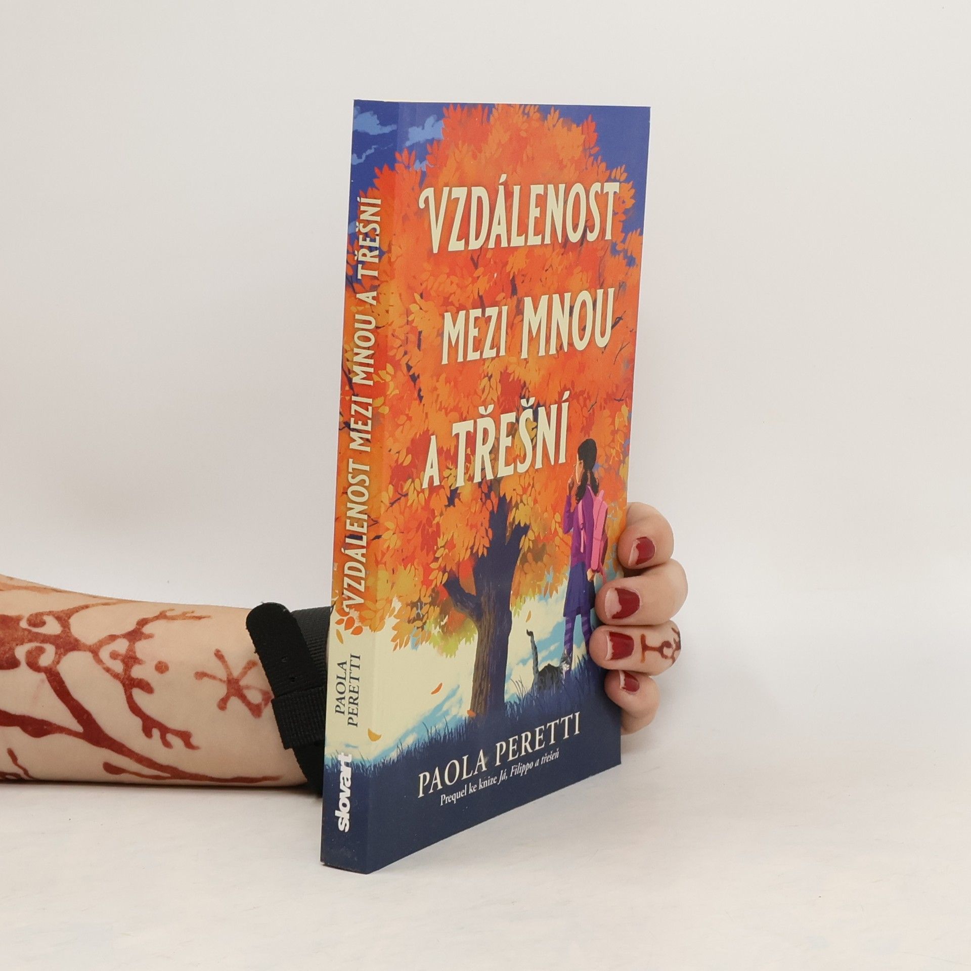 Paola Peretti Vzdálenost mezi mnou a třešní