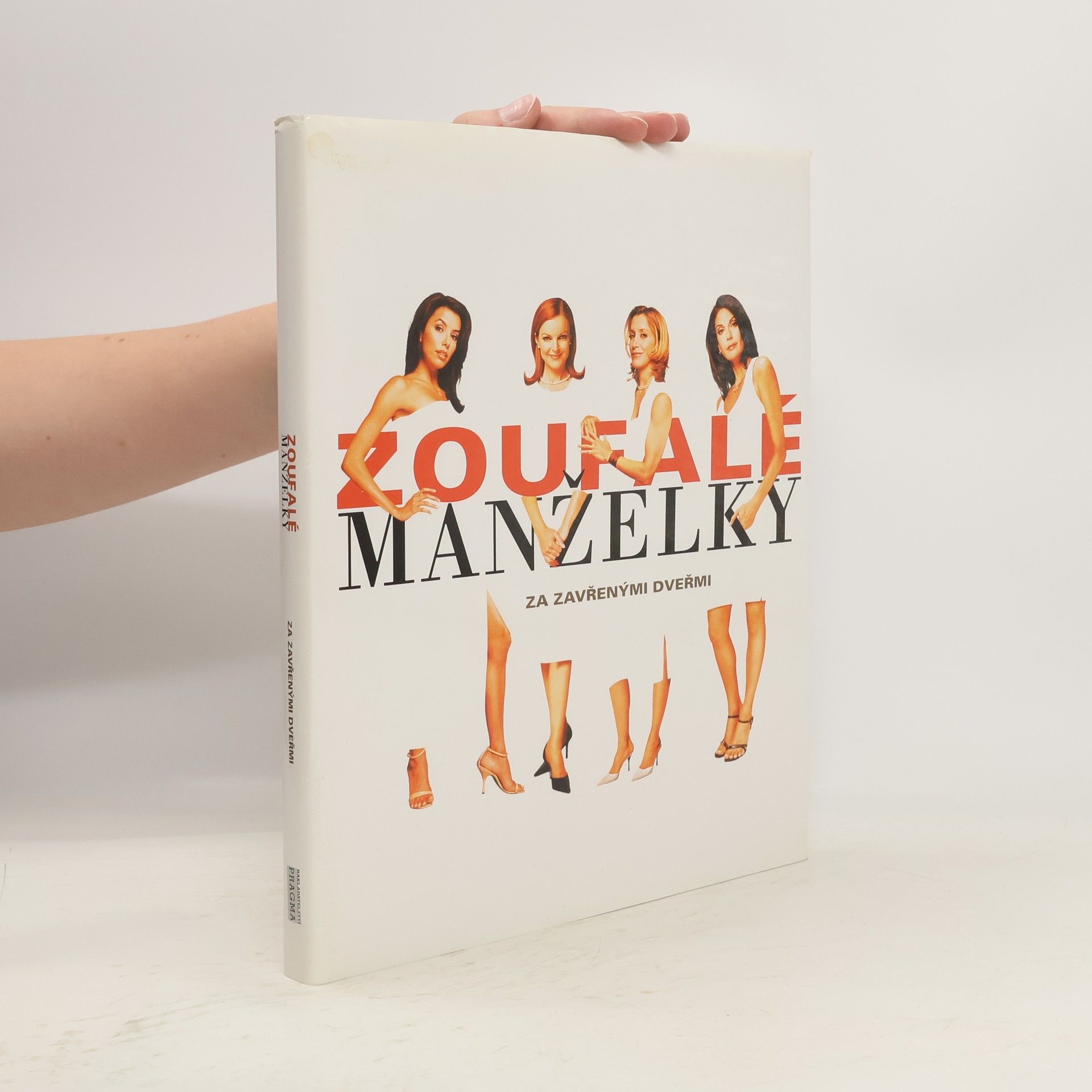 Adam Novák Zoufalé manželky: Za zavřenými dveřmi