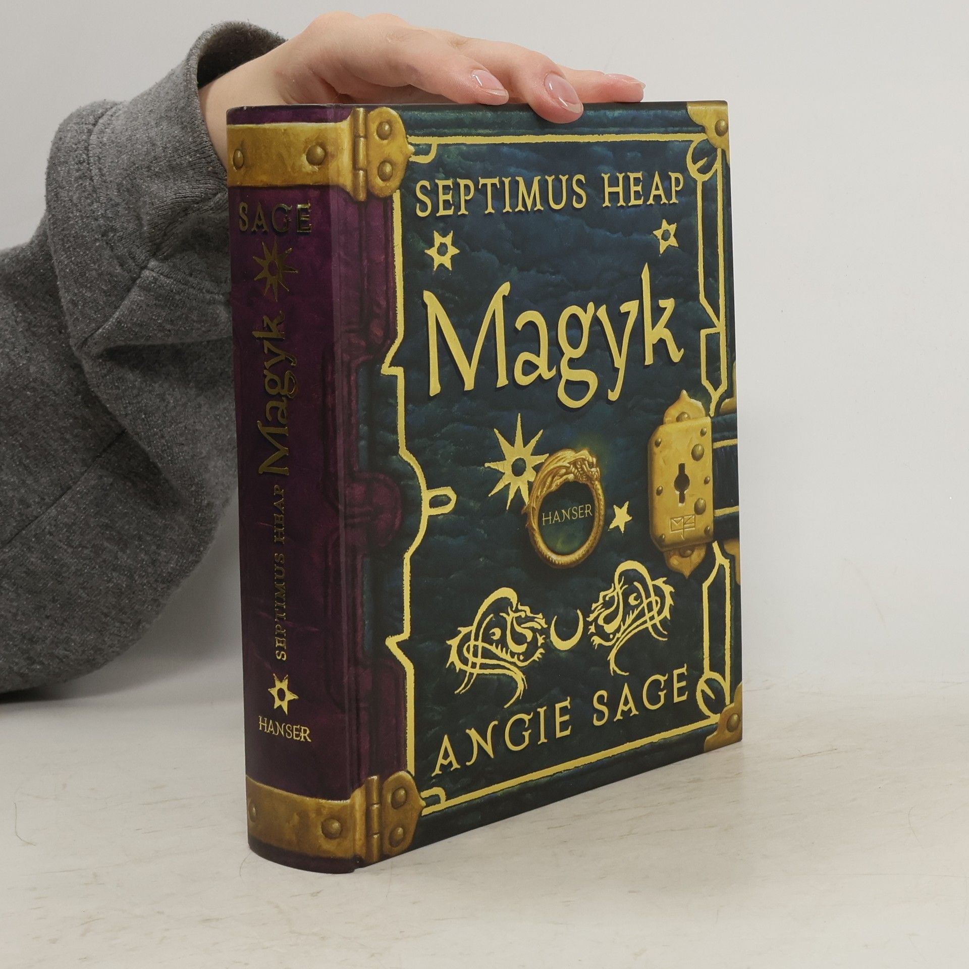 Angie Sage Septimus Heap. Magyk