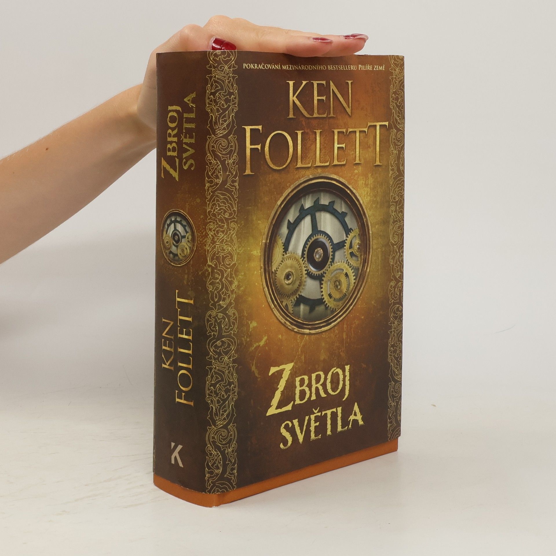 Ken Follett Zbroj světla