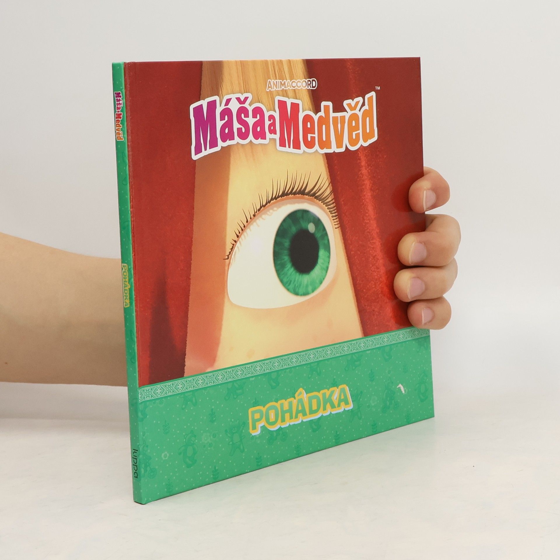 kolektiv Máša a Medvěd. Pohádka