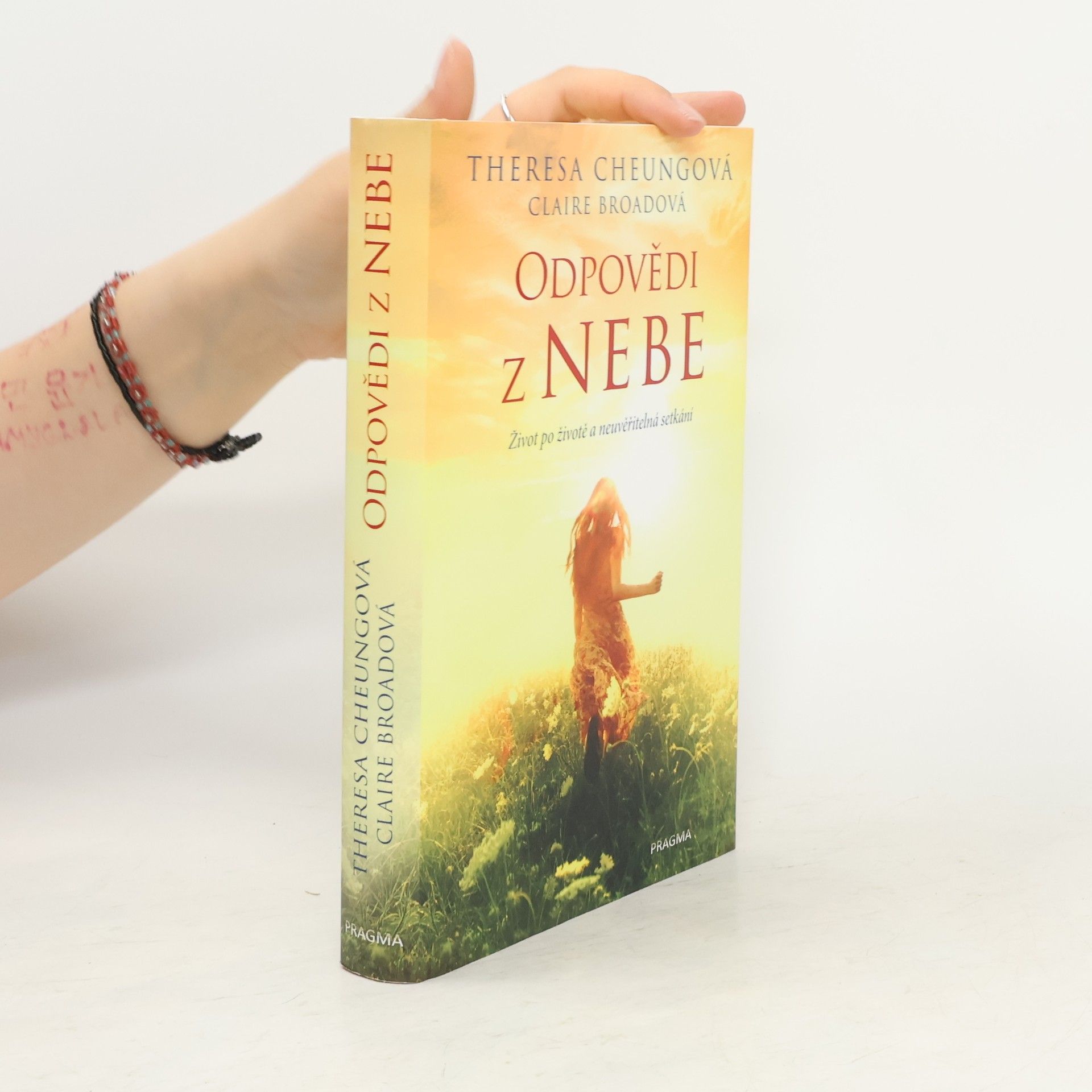 Theresa Francis-Cheung Odpovědi z nebe. Život po životě a neuvěřitelná setkání