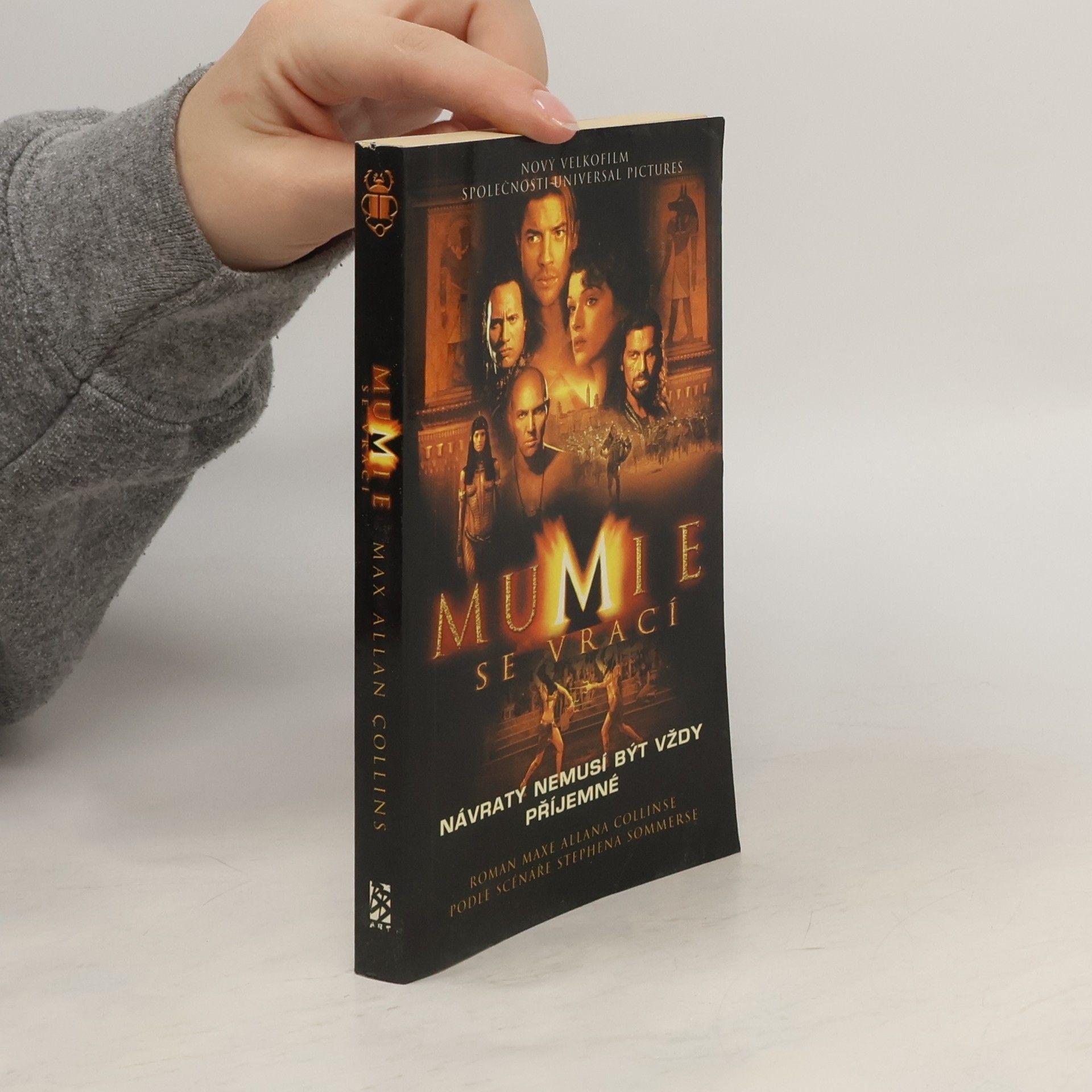 Max Allan Collins Mumie se vrací